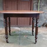 Louis Philippe Round Table