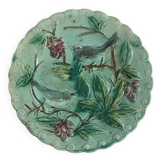Assiette barbotine à décor d'oiseaux