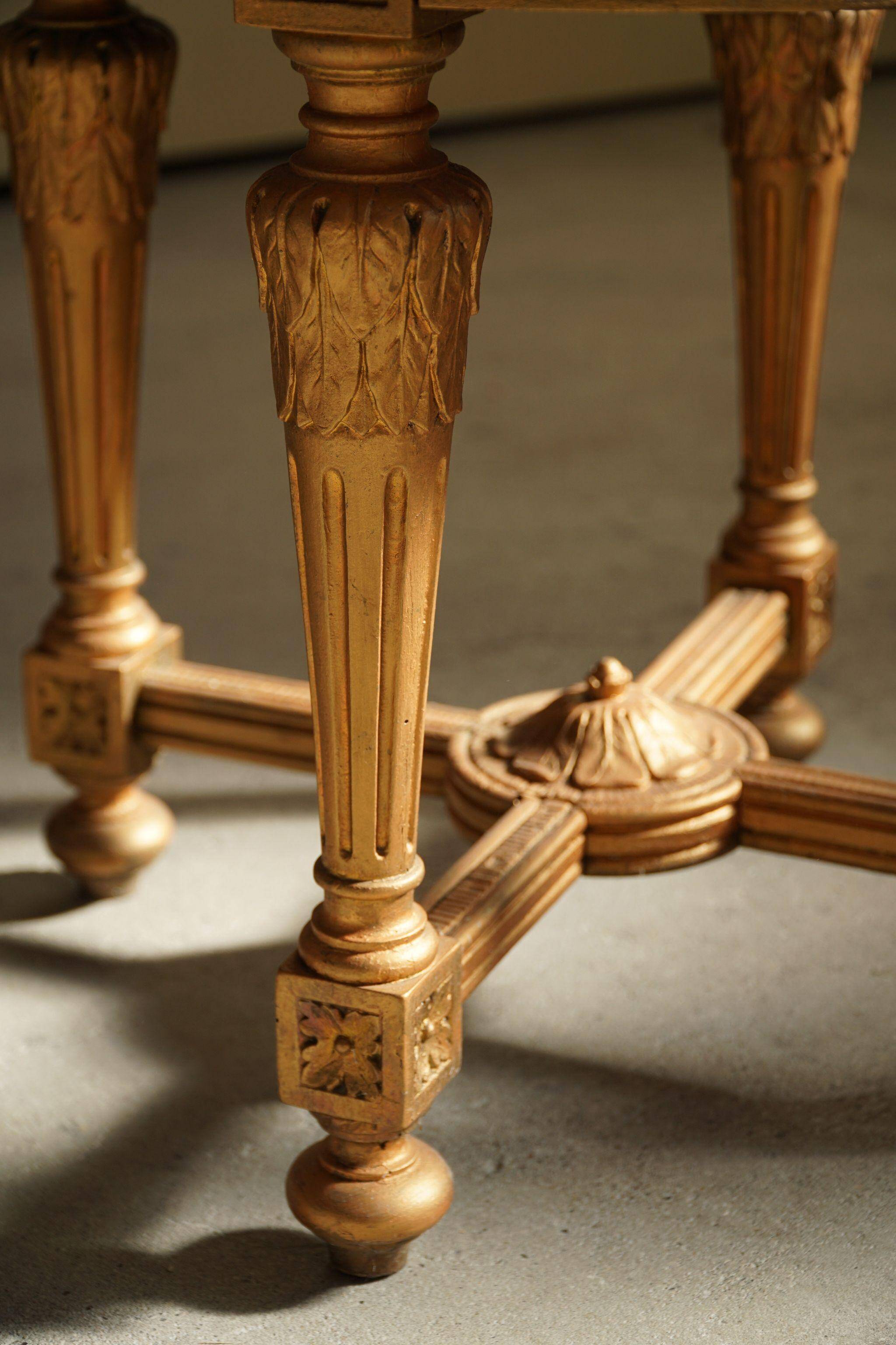 Antique round Gustavian stool, Swedish cabinetmaker, late 18th century.