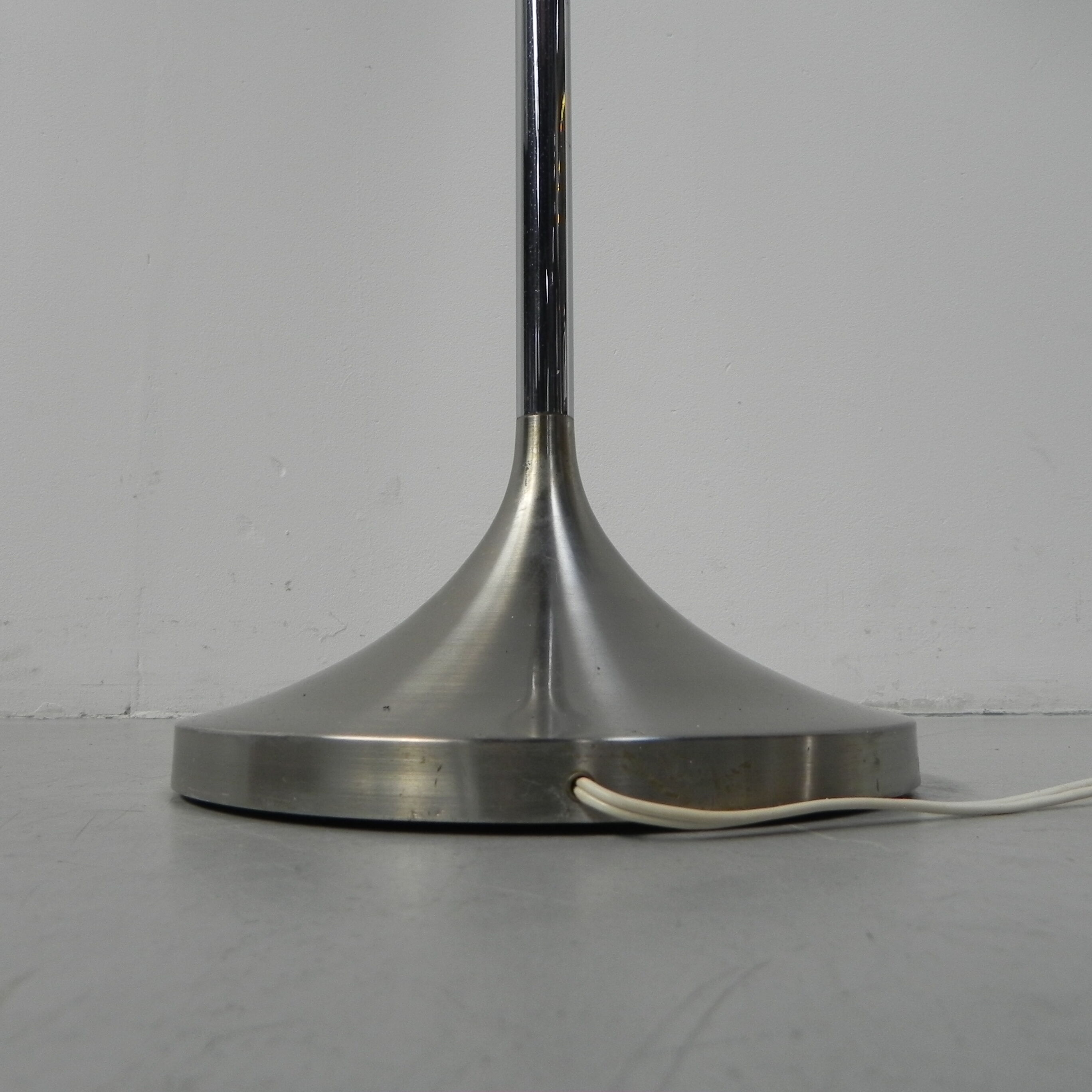 Lampadaire de l’ère spatiale