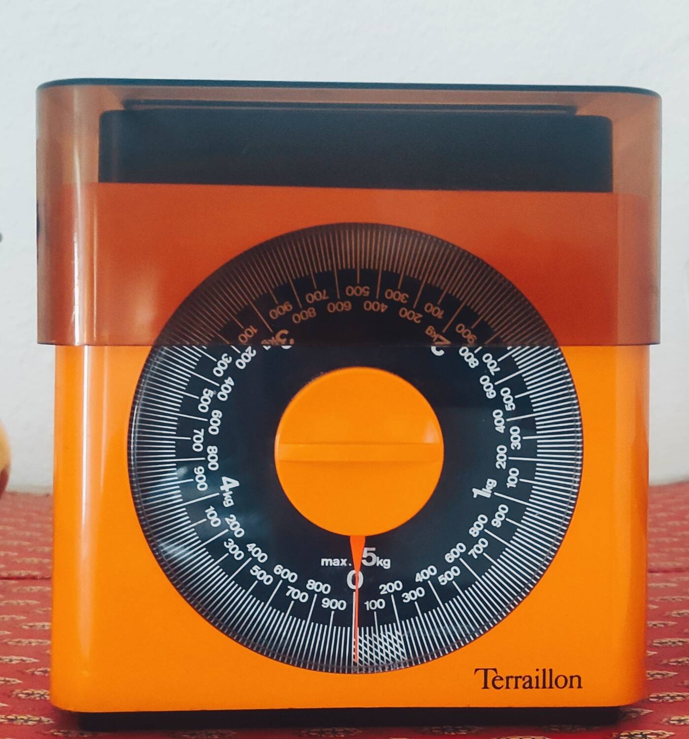 Teraillon scale orange year 1976