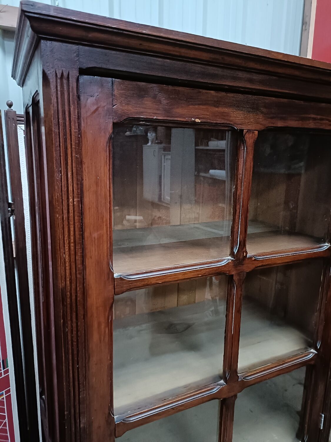 Old showcase, glass door and 4 shelves