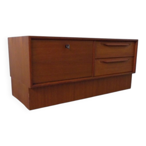 RT 200 Teak Lowboard