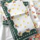 Nappe ronde fleurie et ses serviettes, 1980