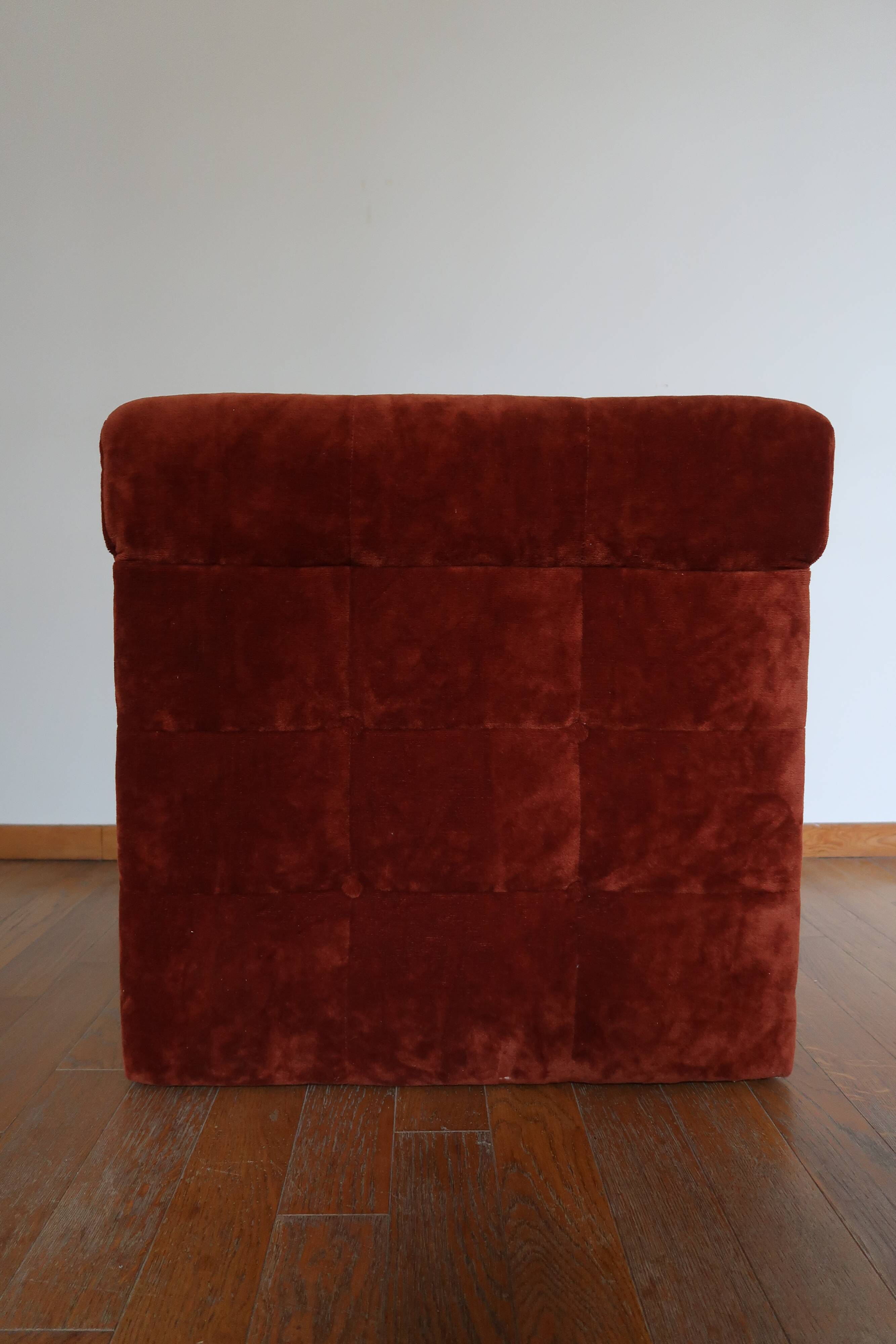 Rusty velvet low chair without arms
