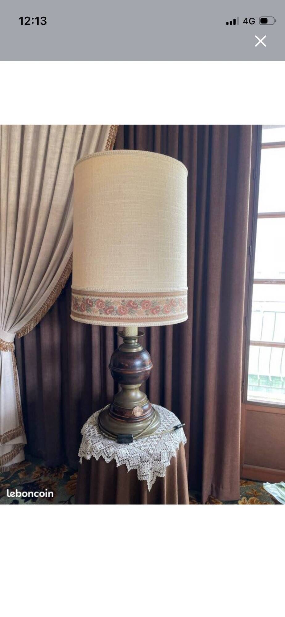 floor lamp