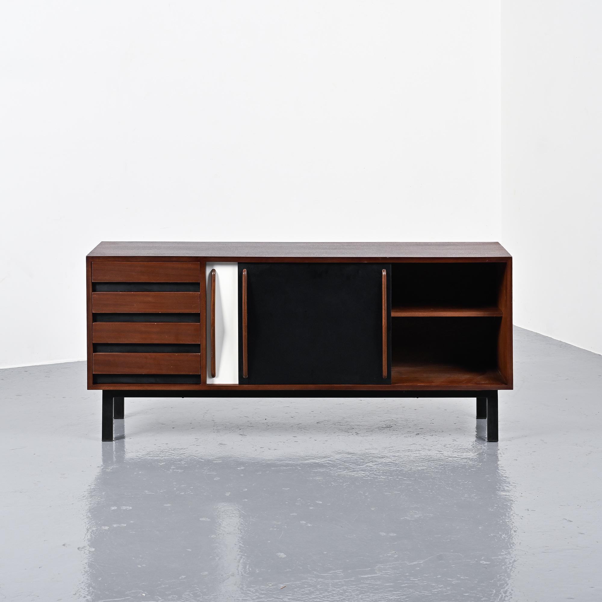 Enfilade Cansado par Charlotte Perriand, circa 1960