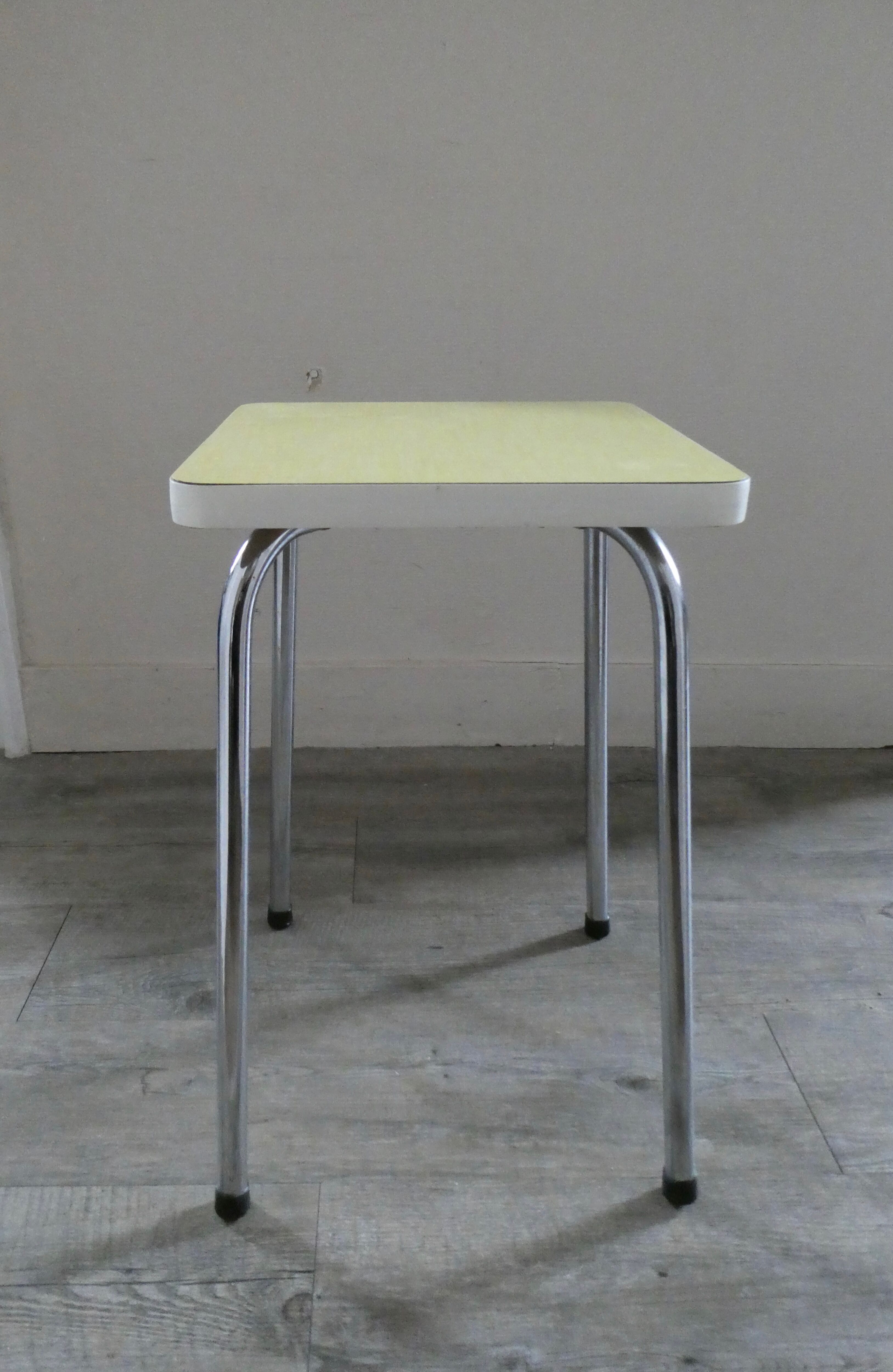 Tabouret in formica from the 60s