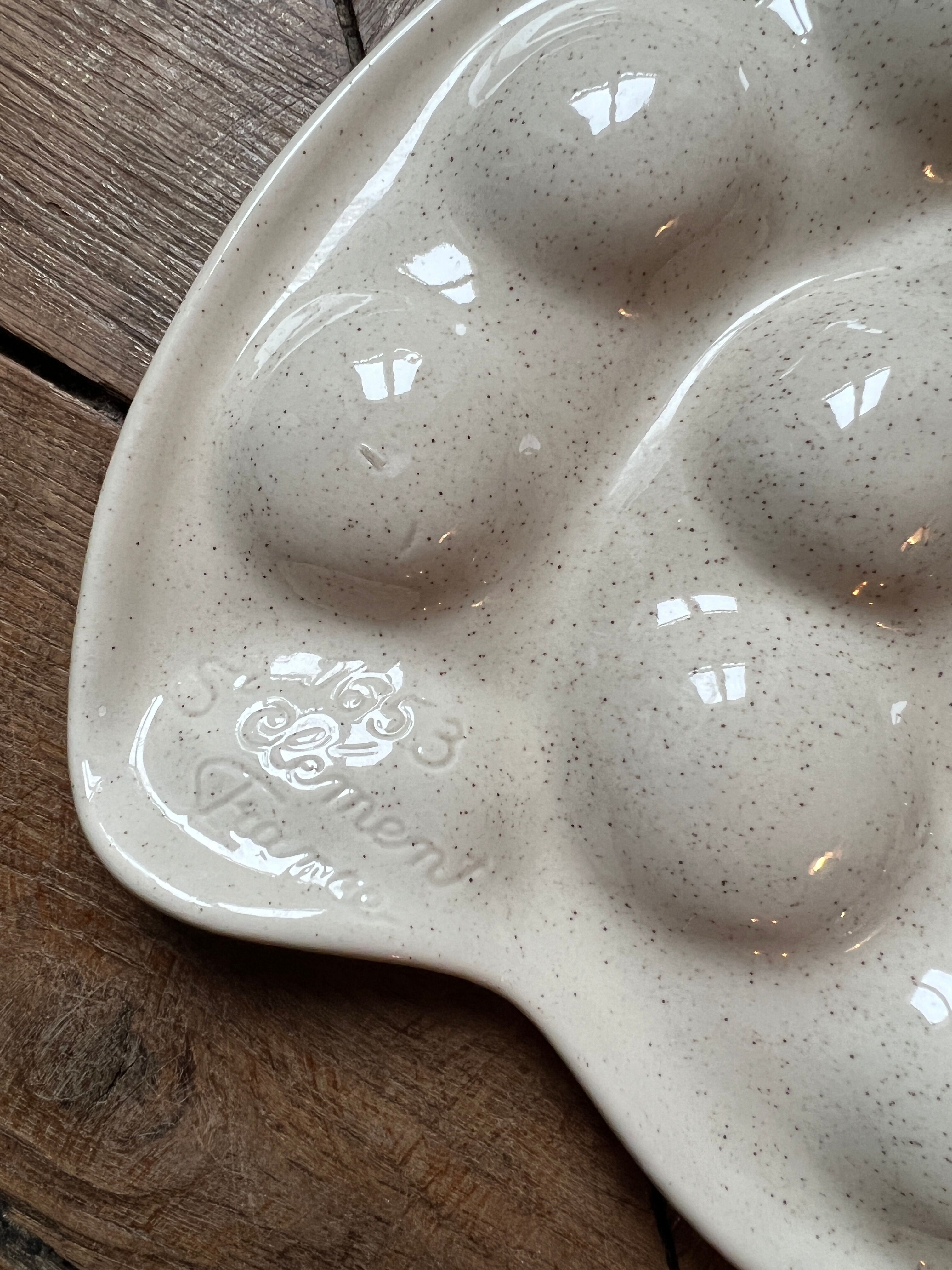 6 vintage snail plates