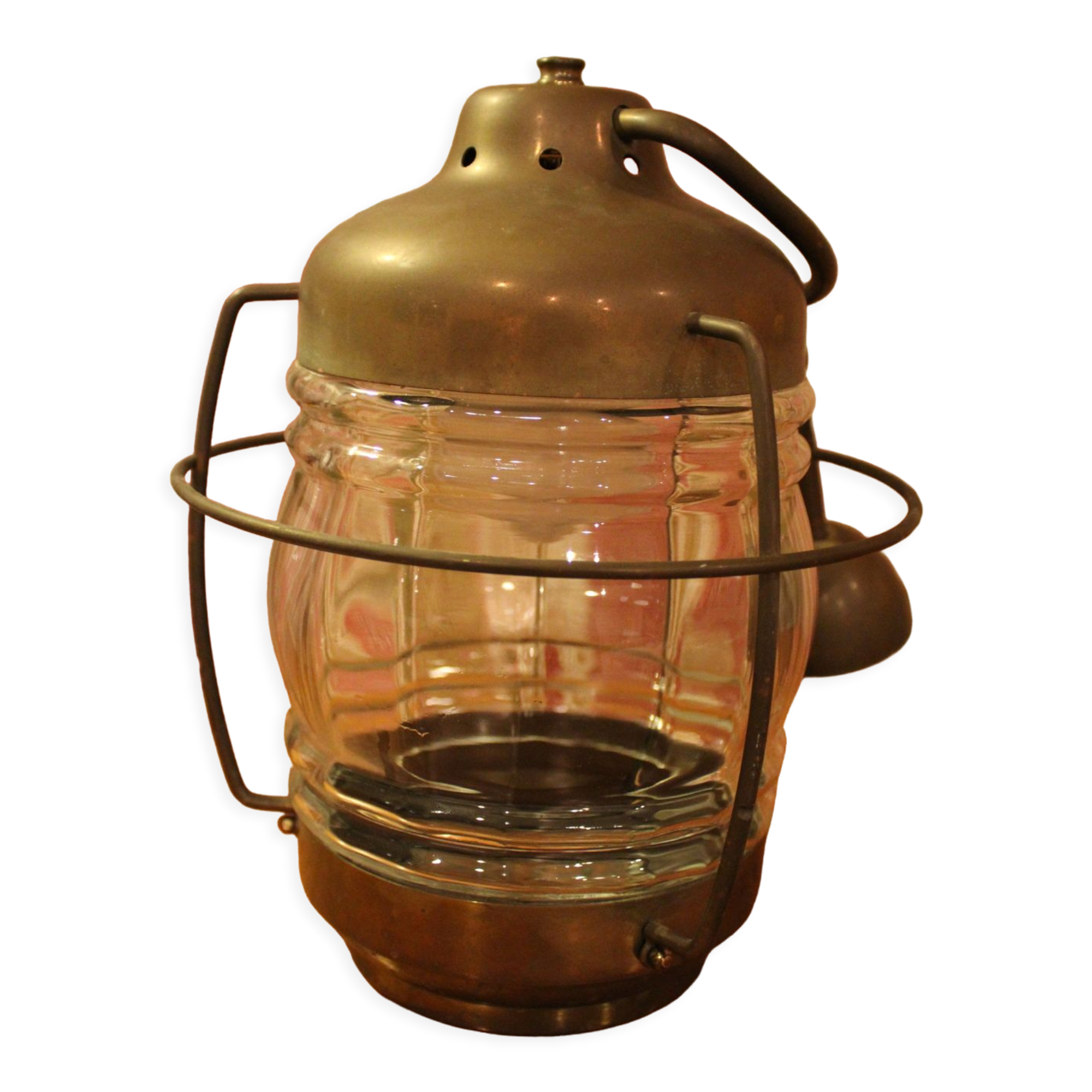 Marine fanal mounted in lamp