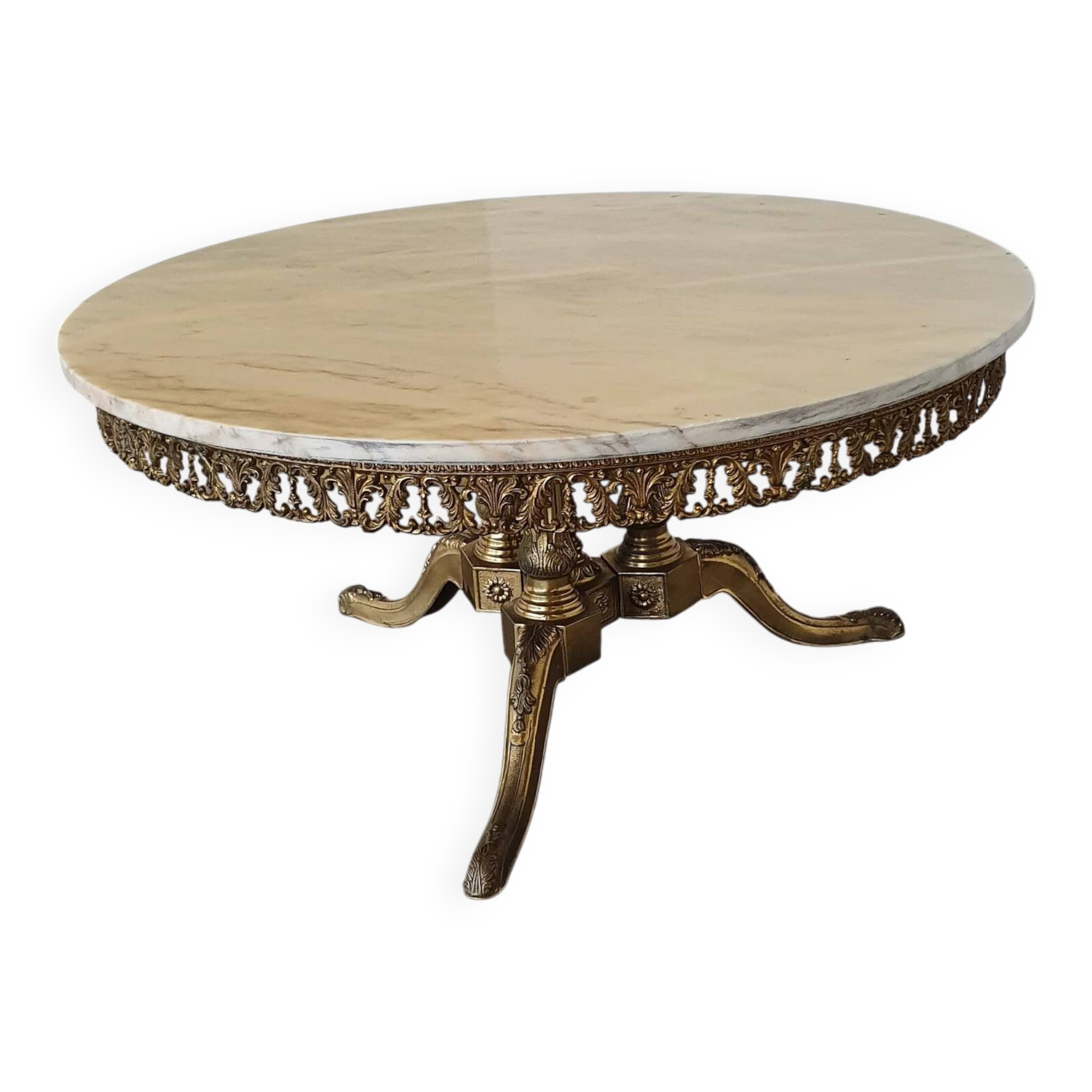 1960s marble coffee table. Marble top / fire-gilded base with many details