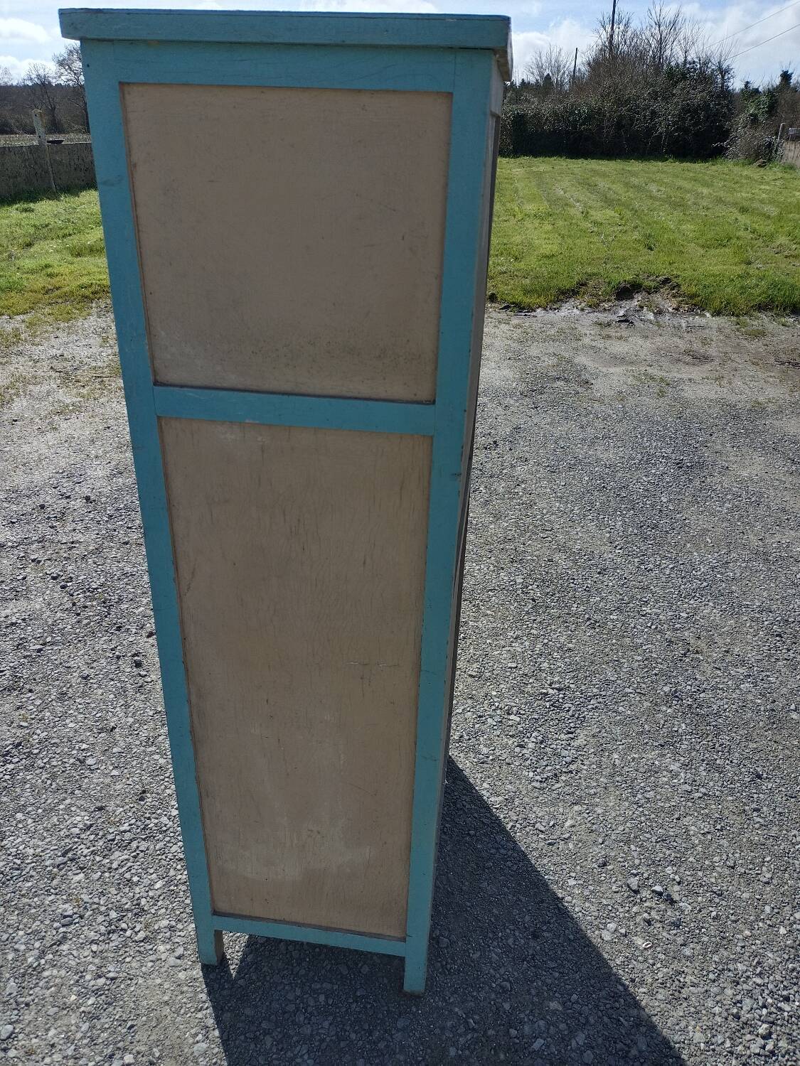 Small 1-door bookcase