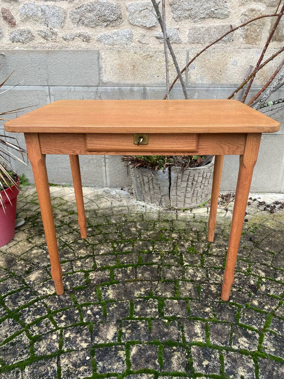 Petite table