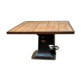 Table industrielle carrée pied fonte
