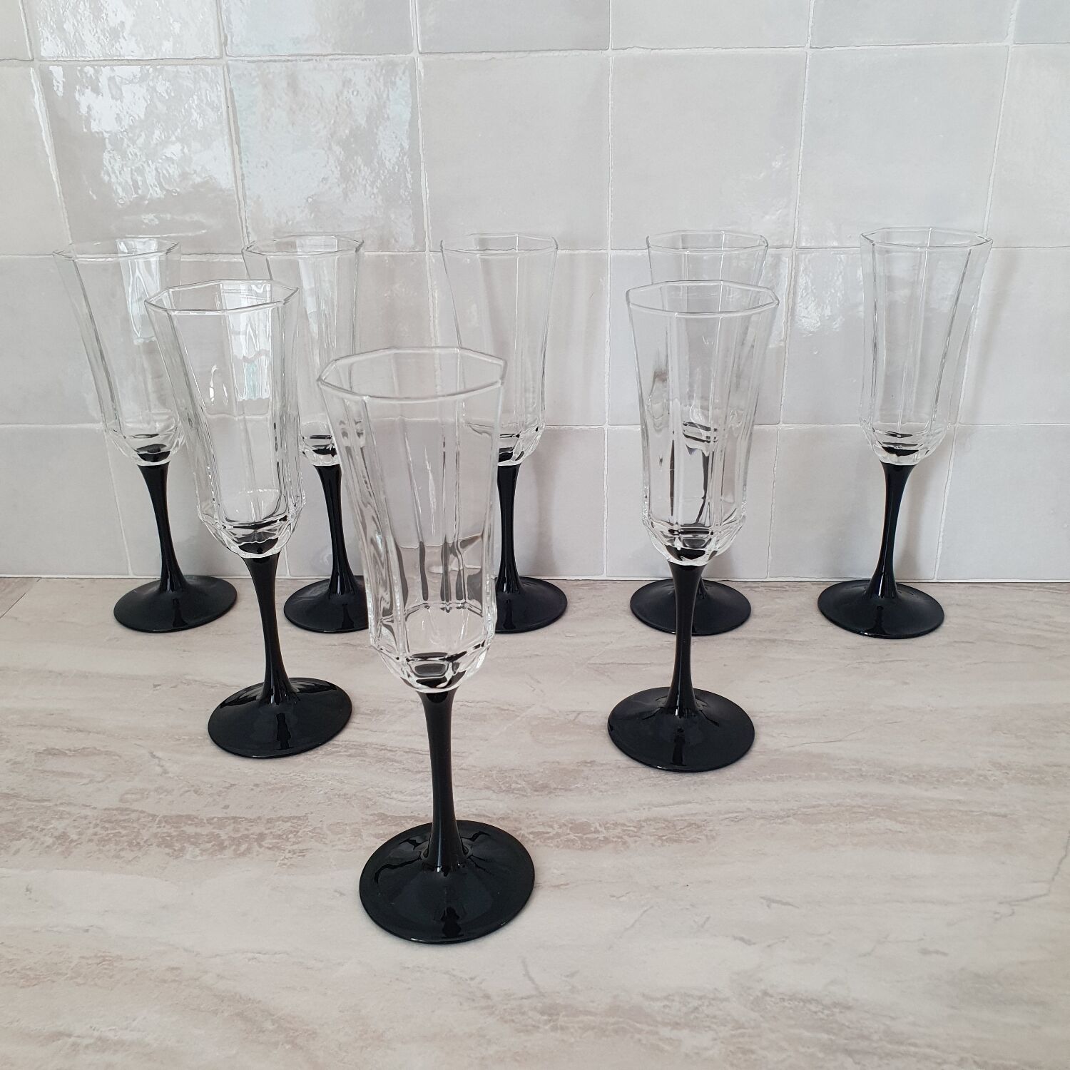 8 Octagonal Pied Noir Champagne Flutes
