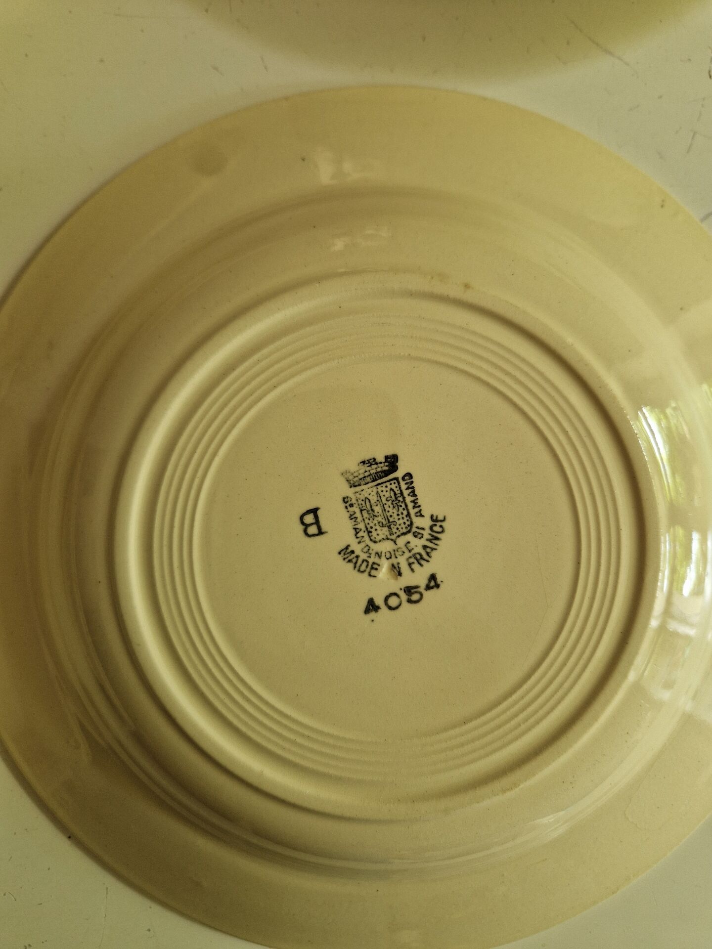 Set of 12 Deep Plates Saint Amand Model 4054