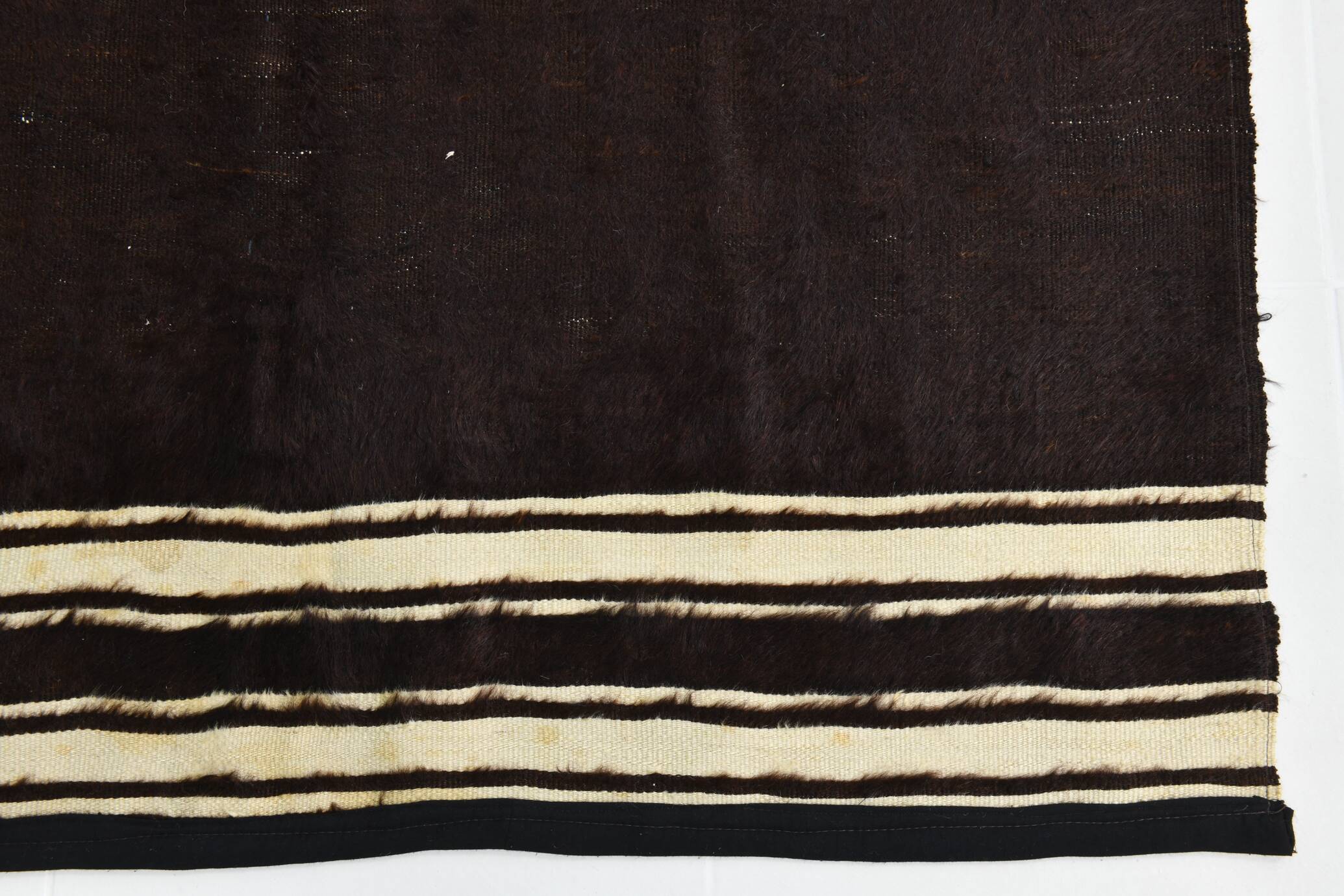 4x6 Black & Beige Handmade Wool Kilim Rug, 127x176 Cm