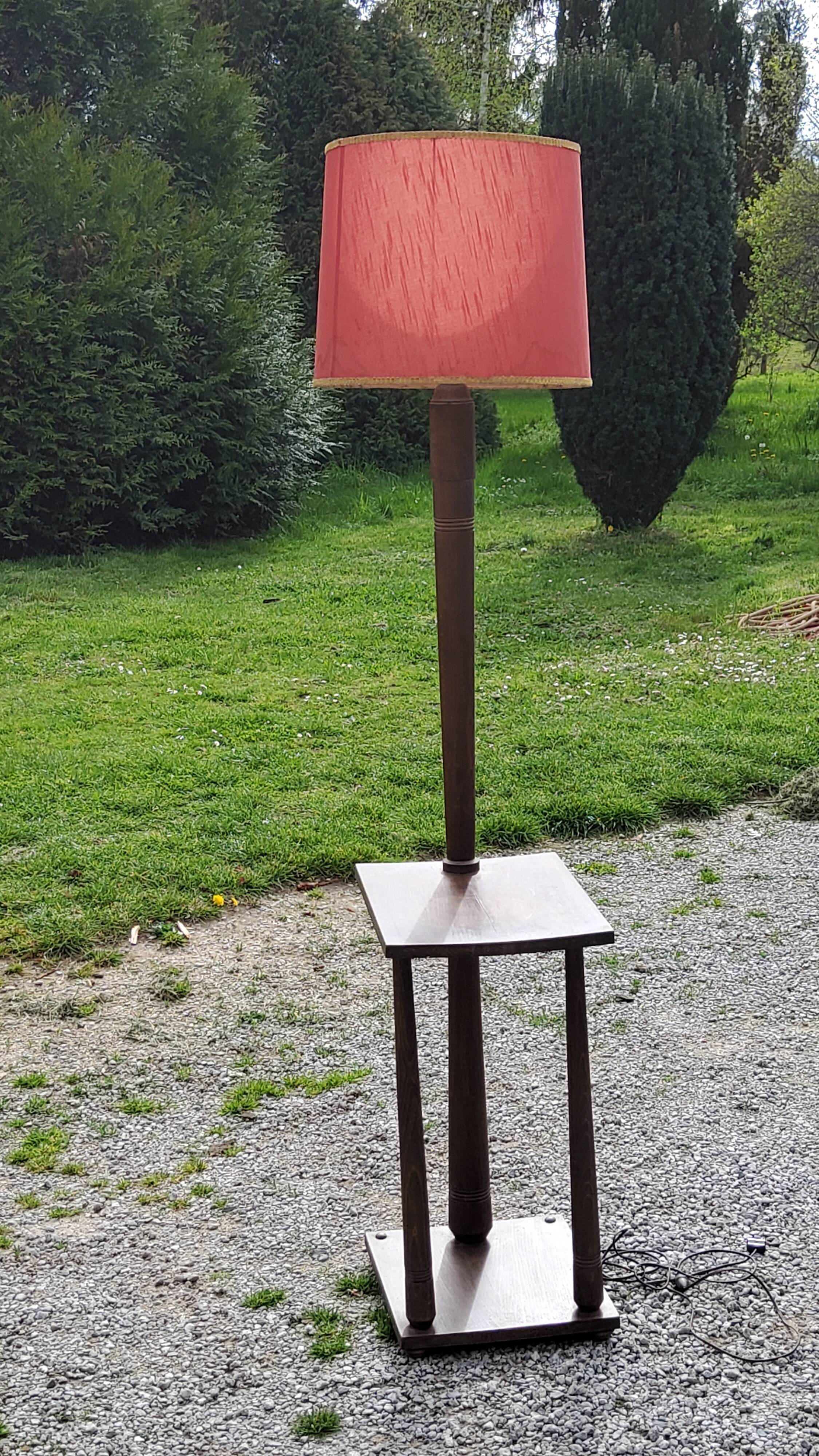 Floor lamp with shelf of the 40s/50s in beech lampshade red fabric