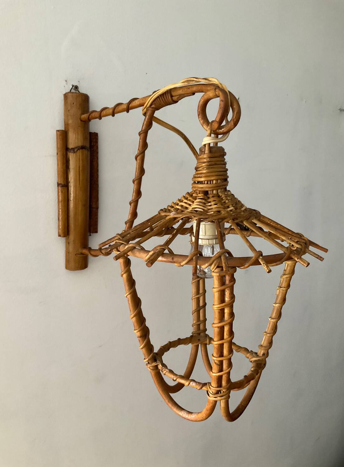 Louis Sognot rattan wall lamp from the 50s and 60s