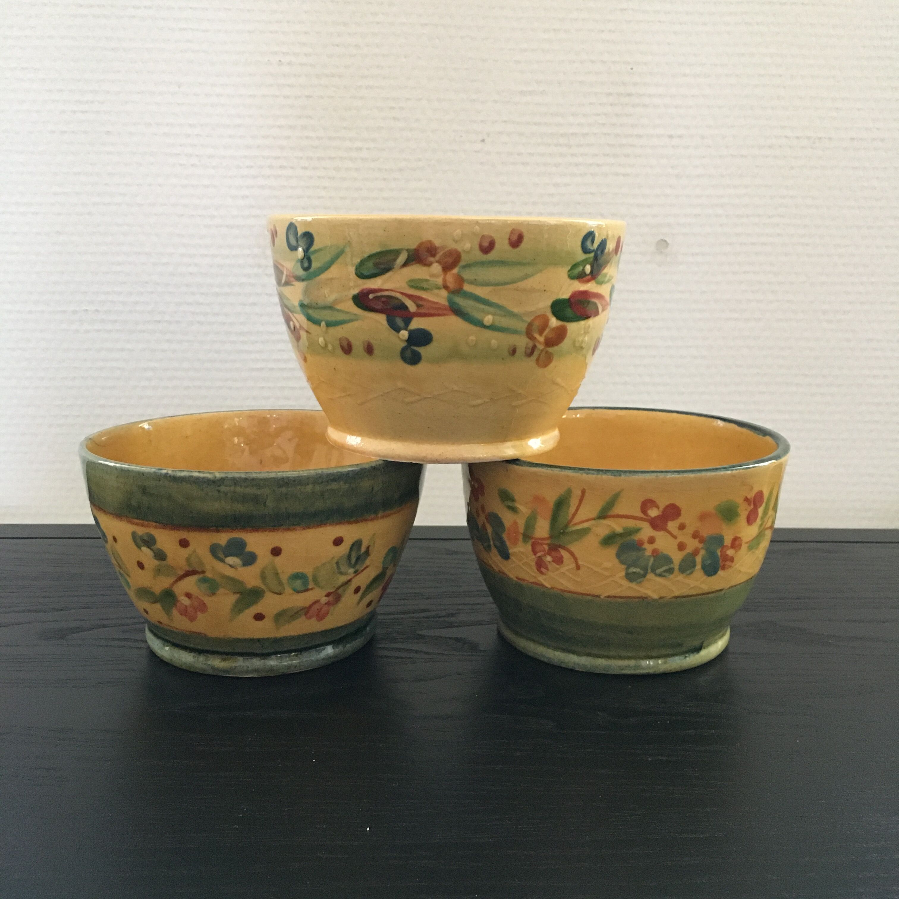 Series 3 Provençal bowls