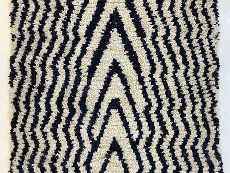 Traditional handwoven beni ourain rug size 140x260 cm