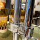 Desserte bar métal chromé et verre fumé