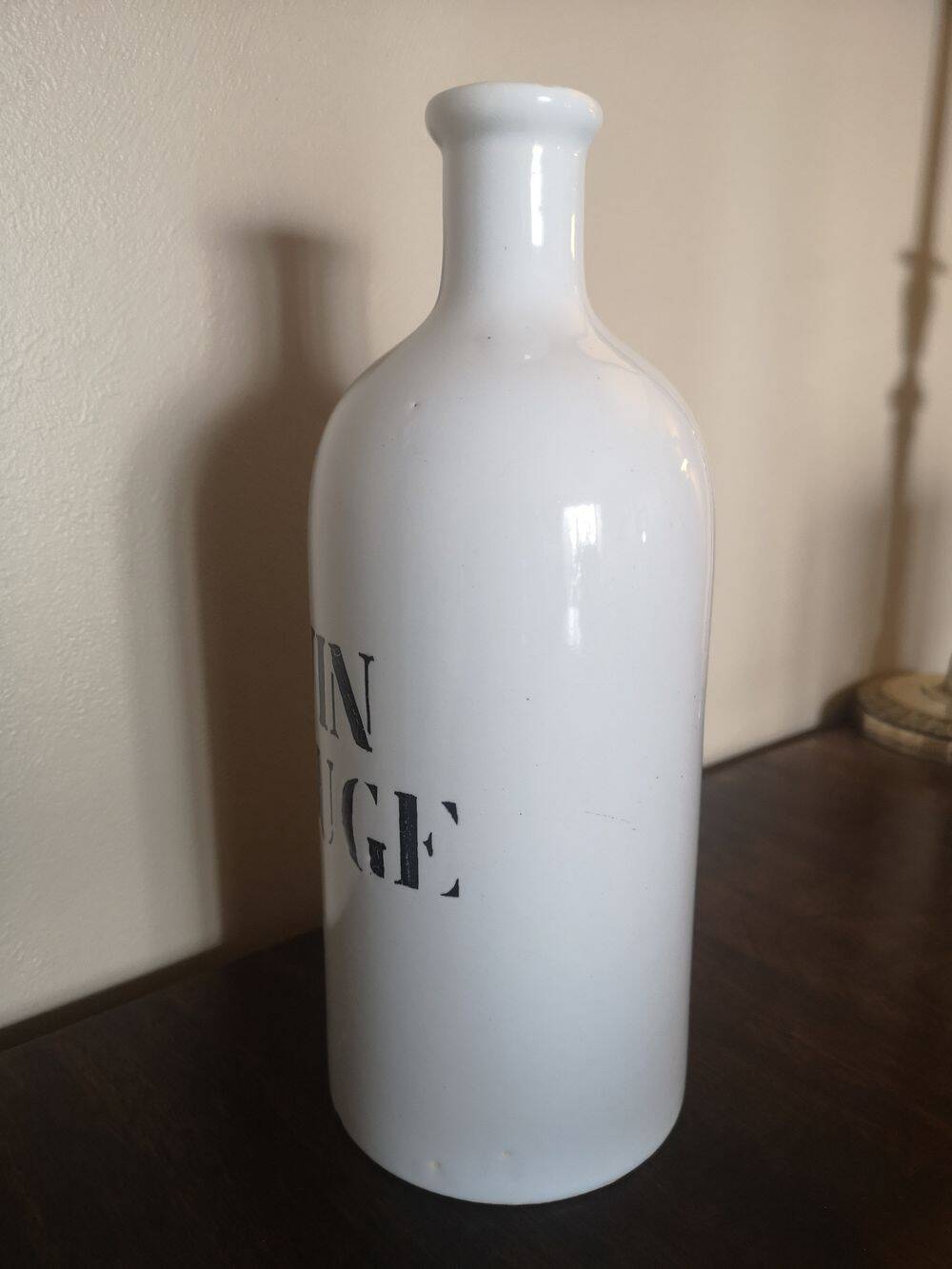White ceramic bottle - Red Wine - 1950s/1960s