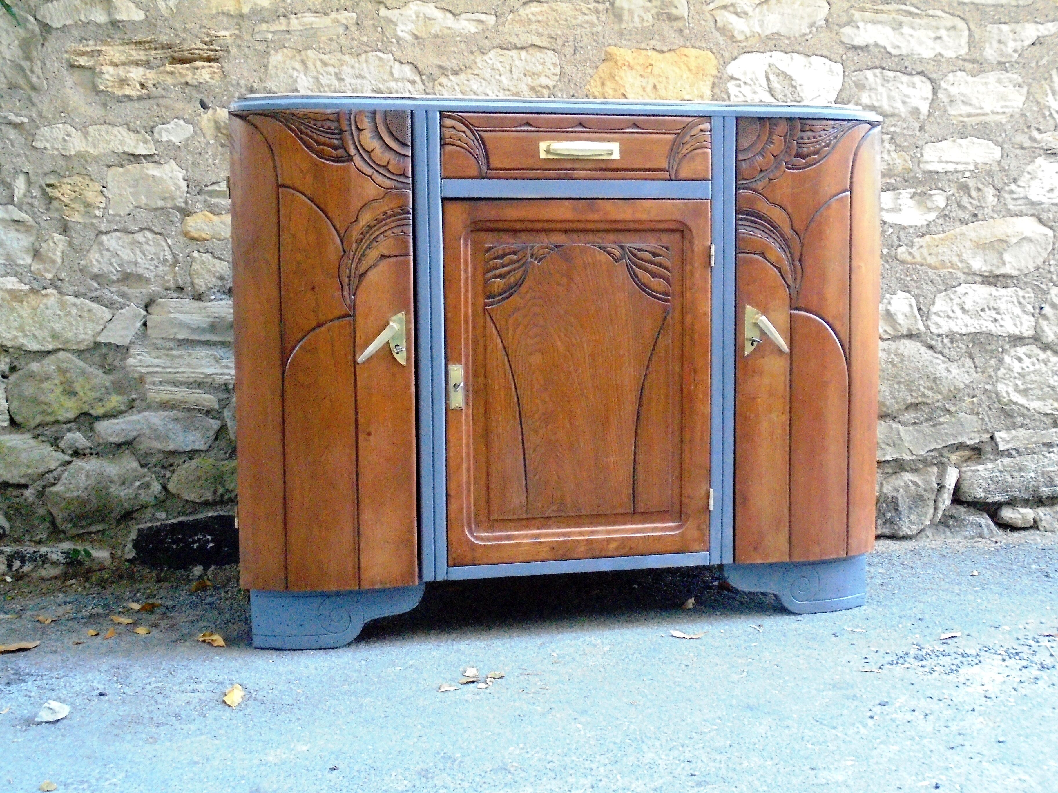 Buffet low circa 1940