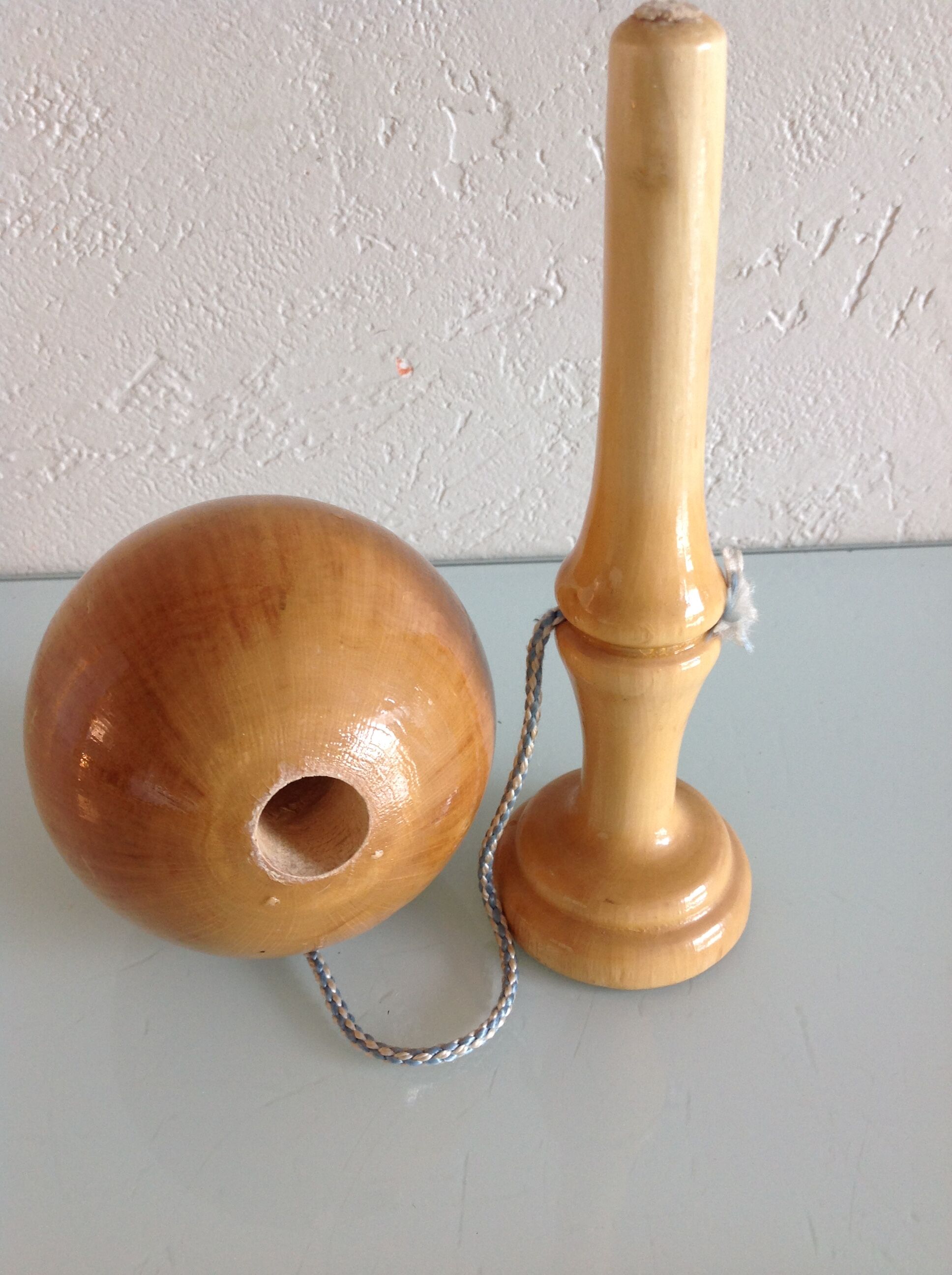 Old bilboquet in varnished wood / vintage 60s-70s