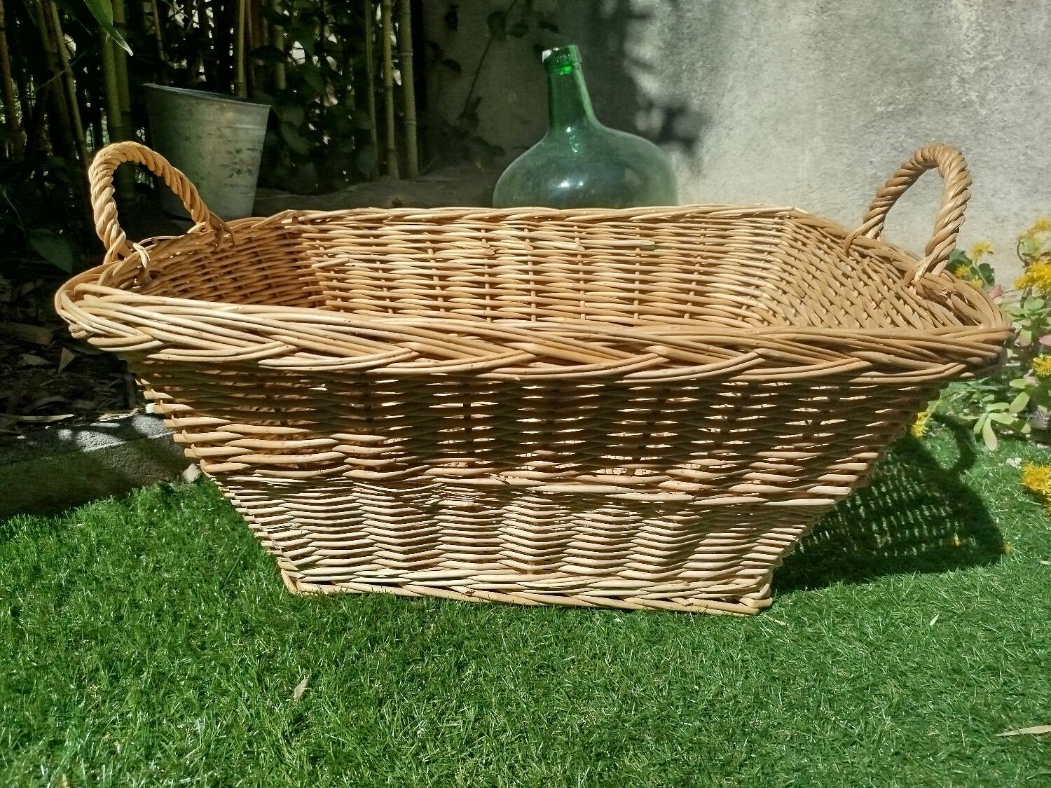 Wicker basket