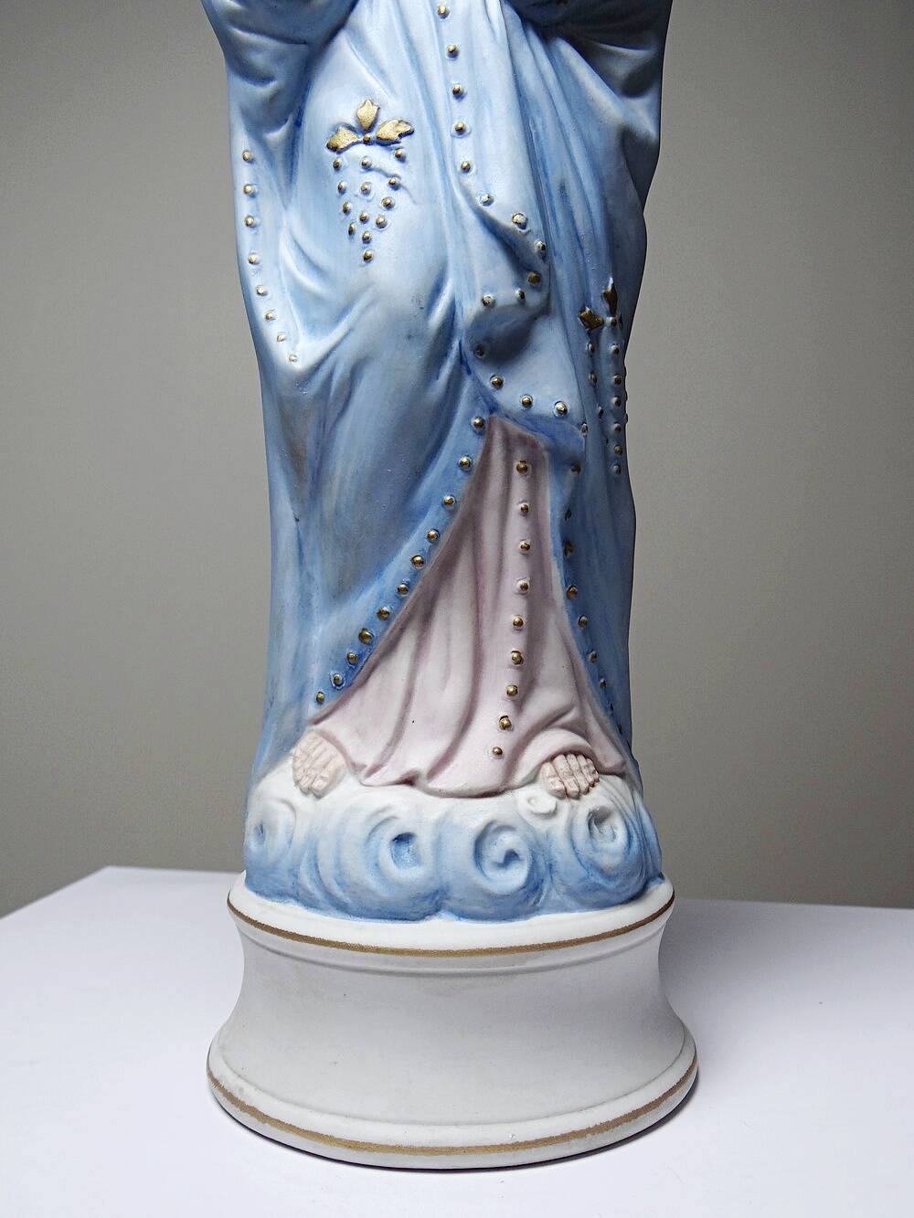 Grande Sainte Vierge au Sacré Coeur en biscuit polychrome ancienne