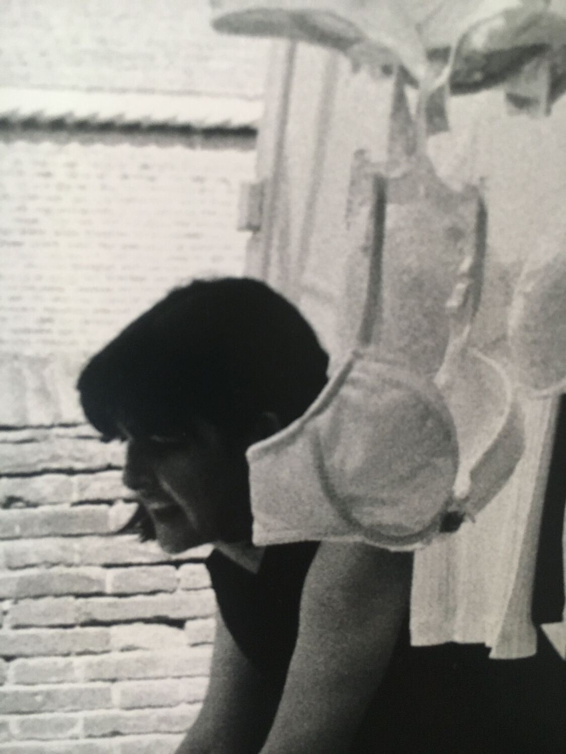 Photo années 90, religieuse et sous vêtements