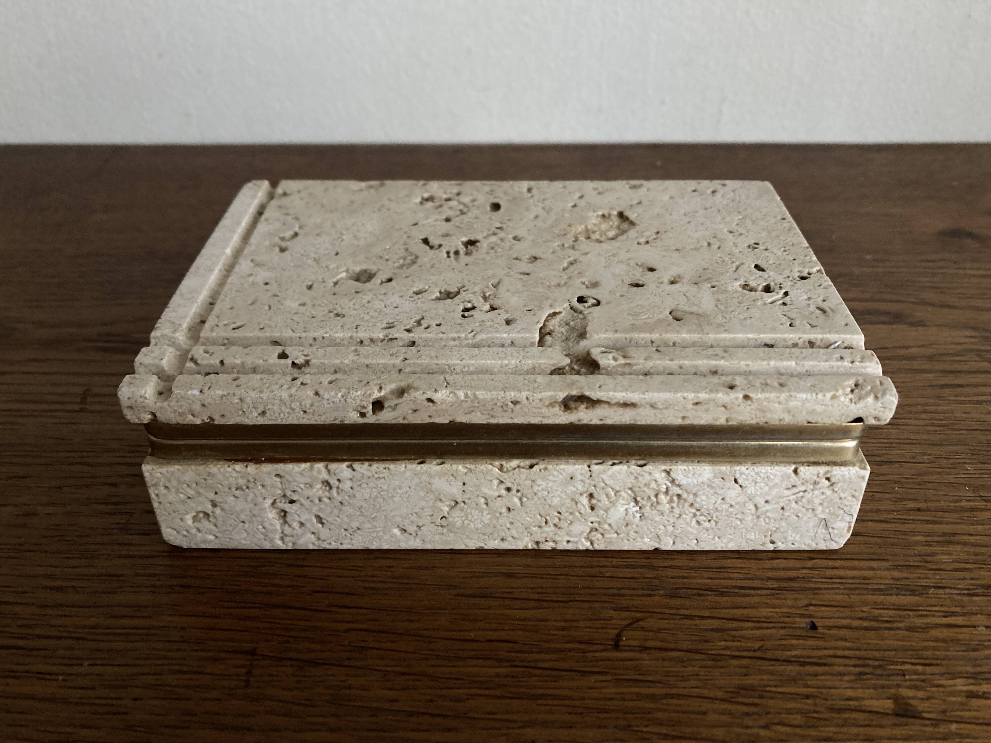 Travertine trinket box, Cerri Nestore, Italian work, 1970