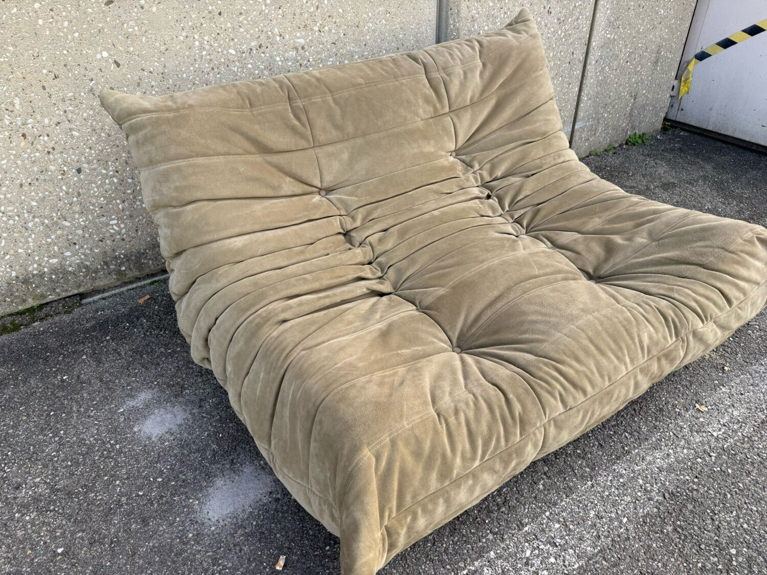 Togo sofa by Ligne Roset