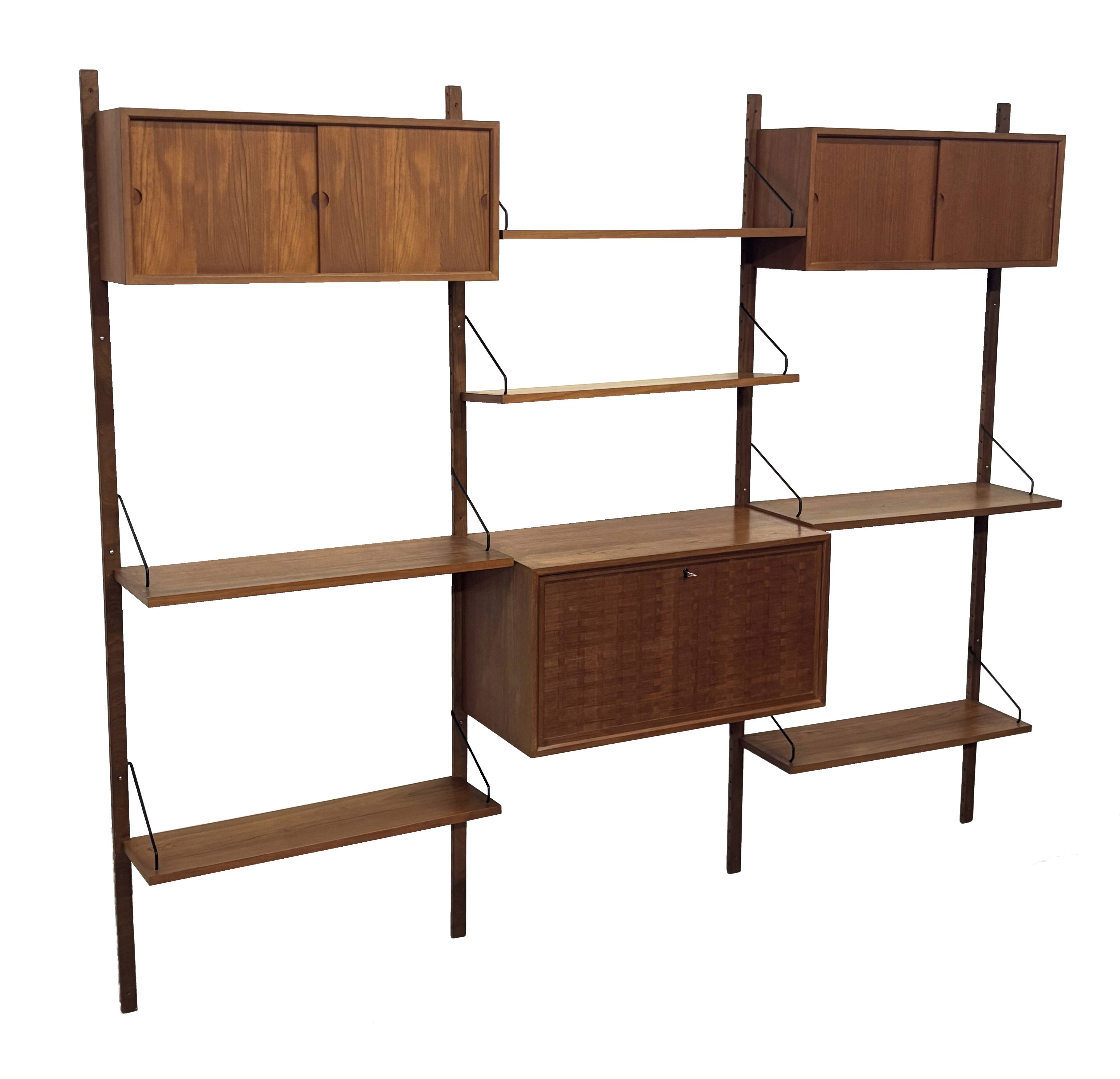 Vintage wall system Poul Cadovius Cado Design