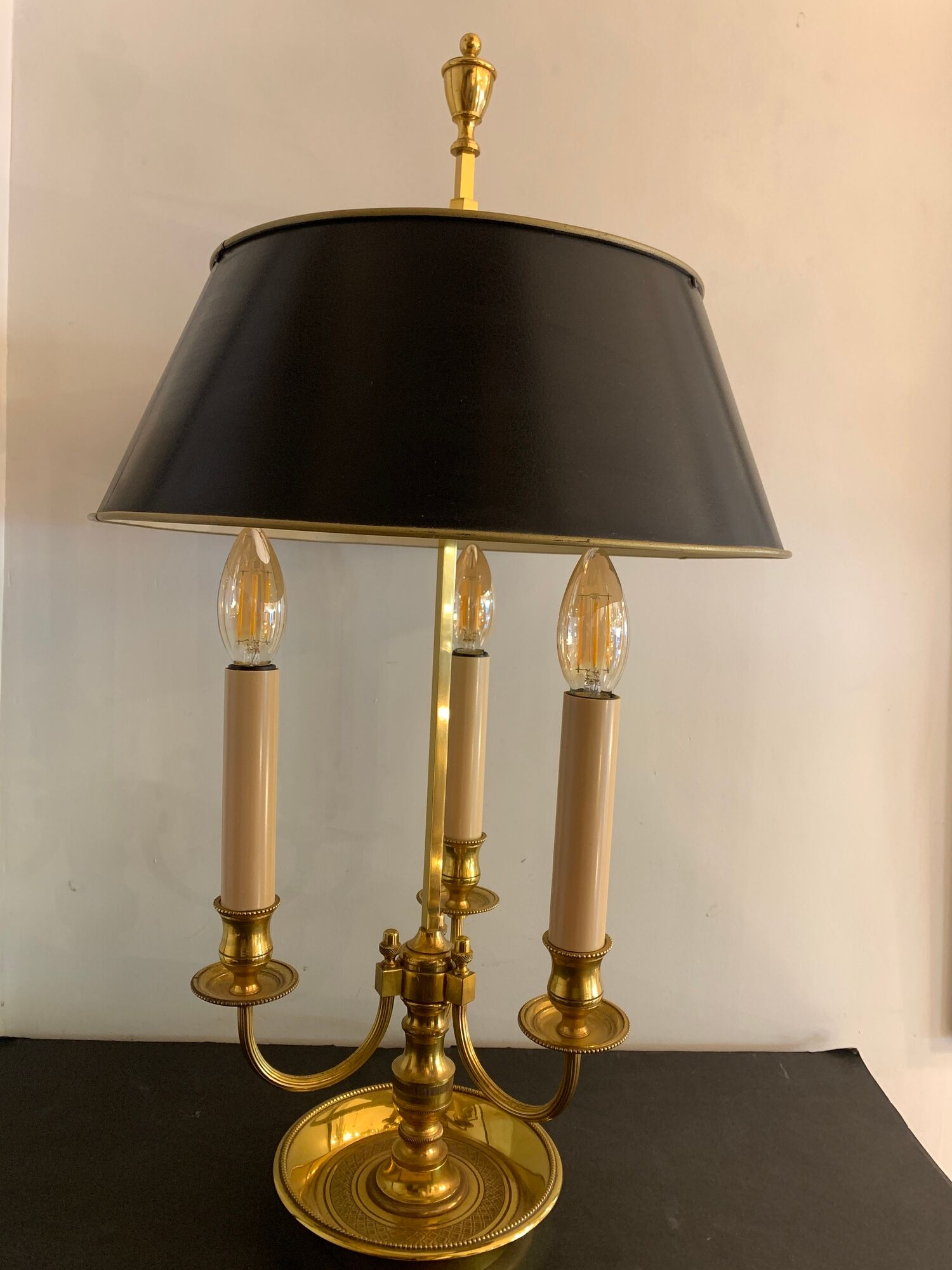 Hot water bottle lamp, 3 lights in bronze Lucien Gau, XXth