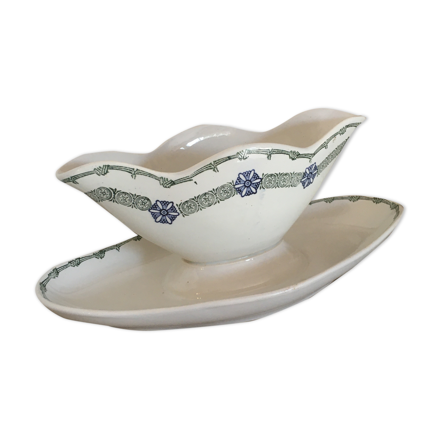 Ancient earthenware saucière