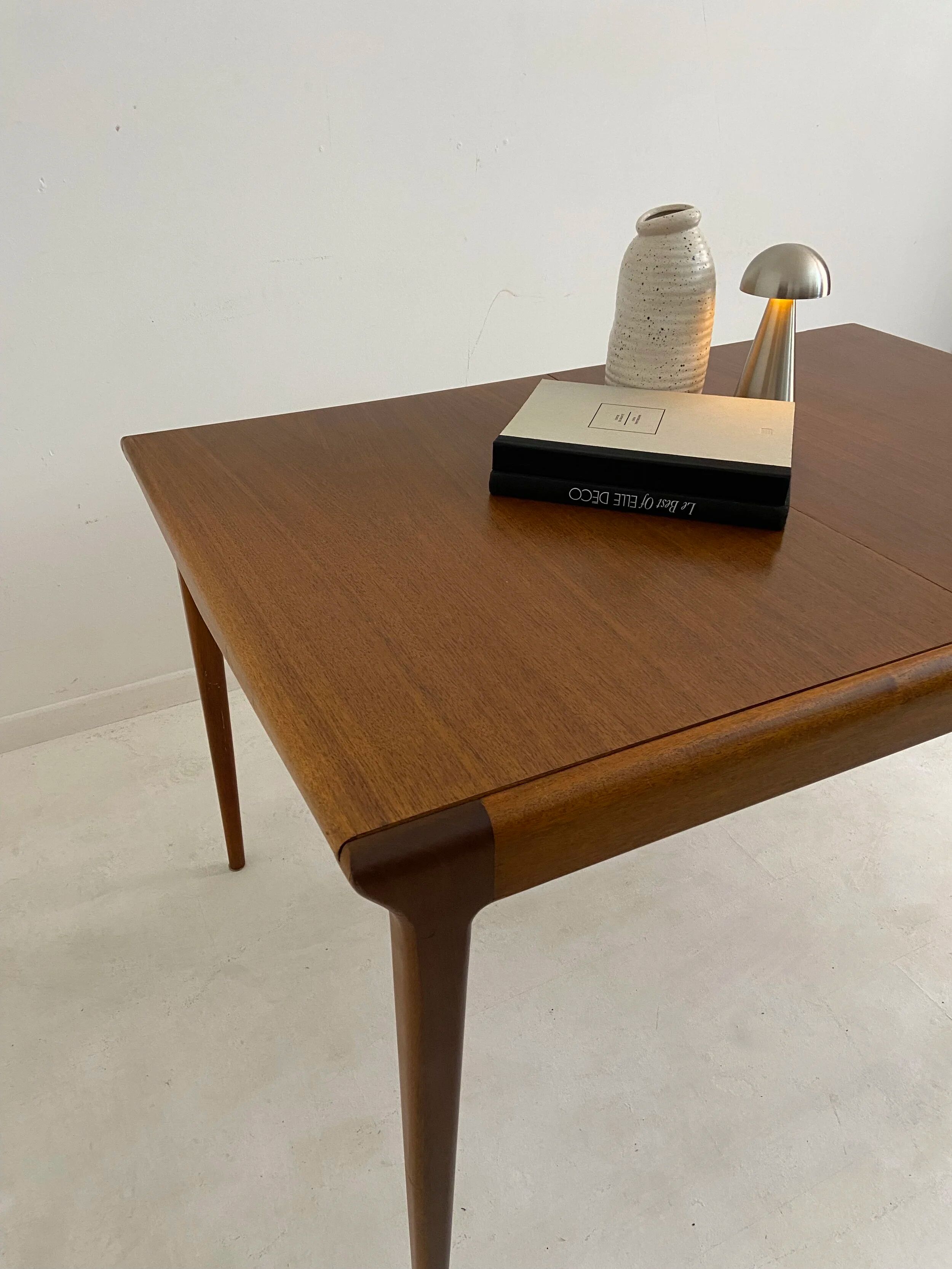 Table vintage McIntosh scandinave en teck – années 60