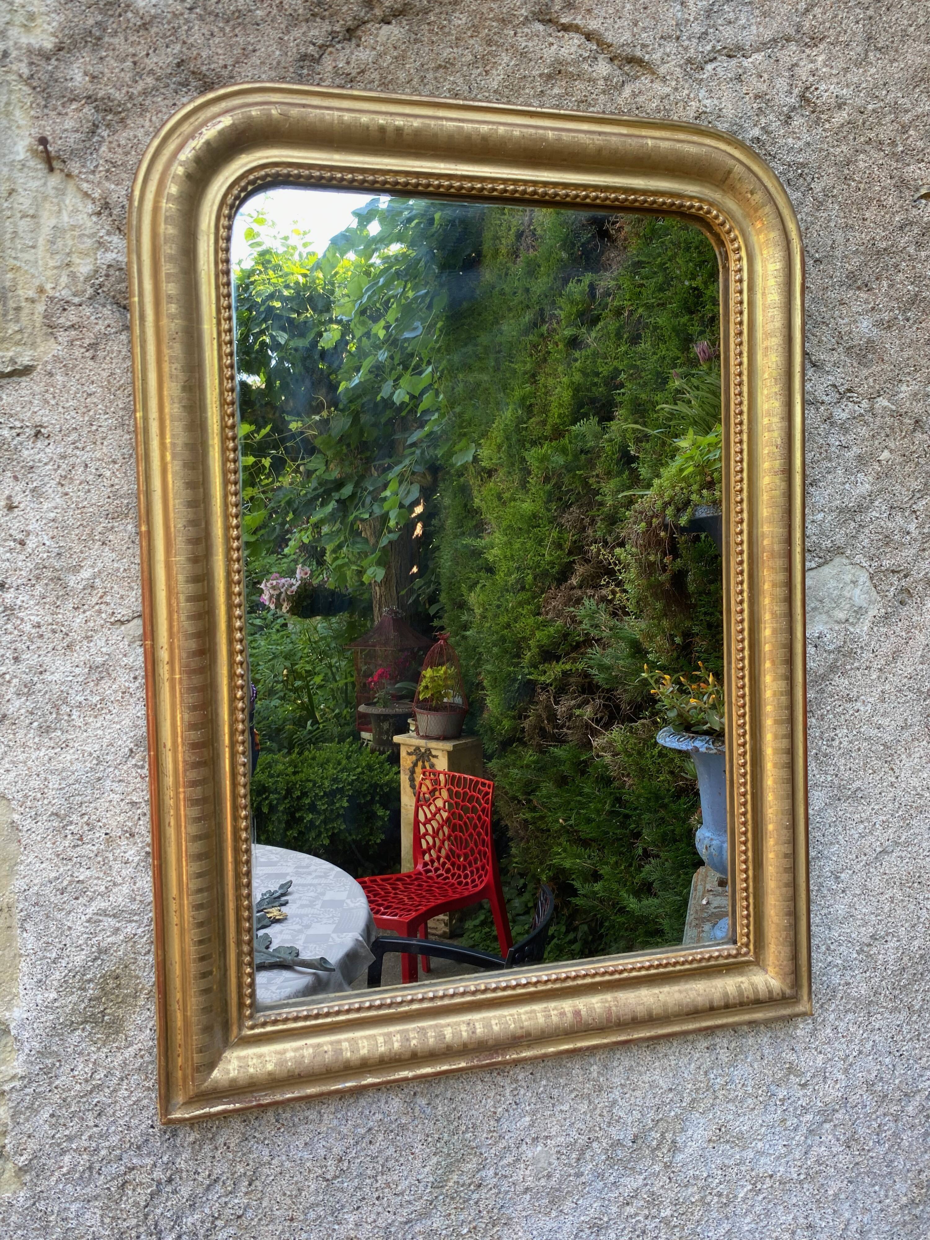 Gilded Louis-Philippe mirror 76 x 55 cm