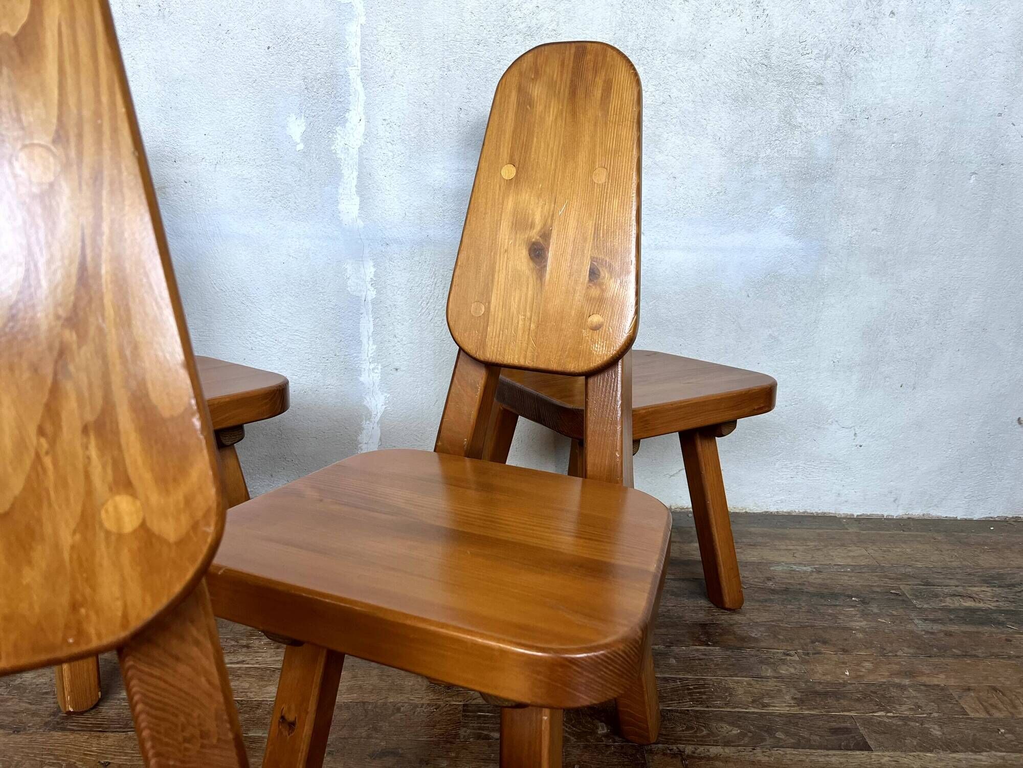 Brutalist pine chair 1970 Seltz style Regain Chapo Perriand vintage design