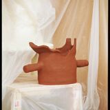 INSTINCT Meta - stoneware vase - by Léa Munsch