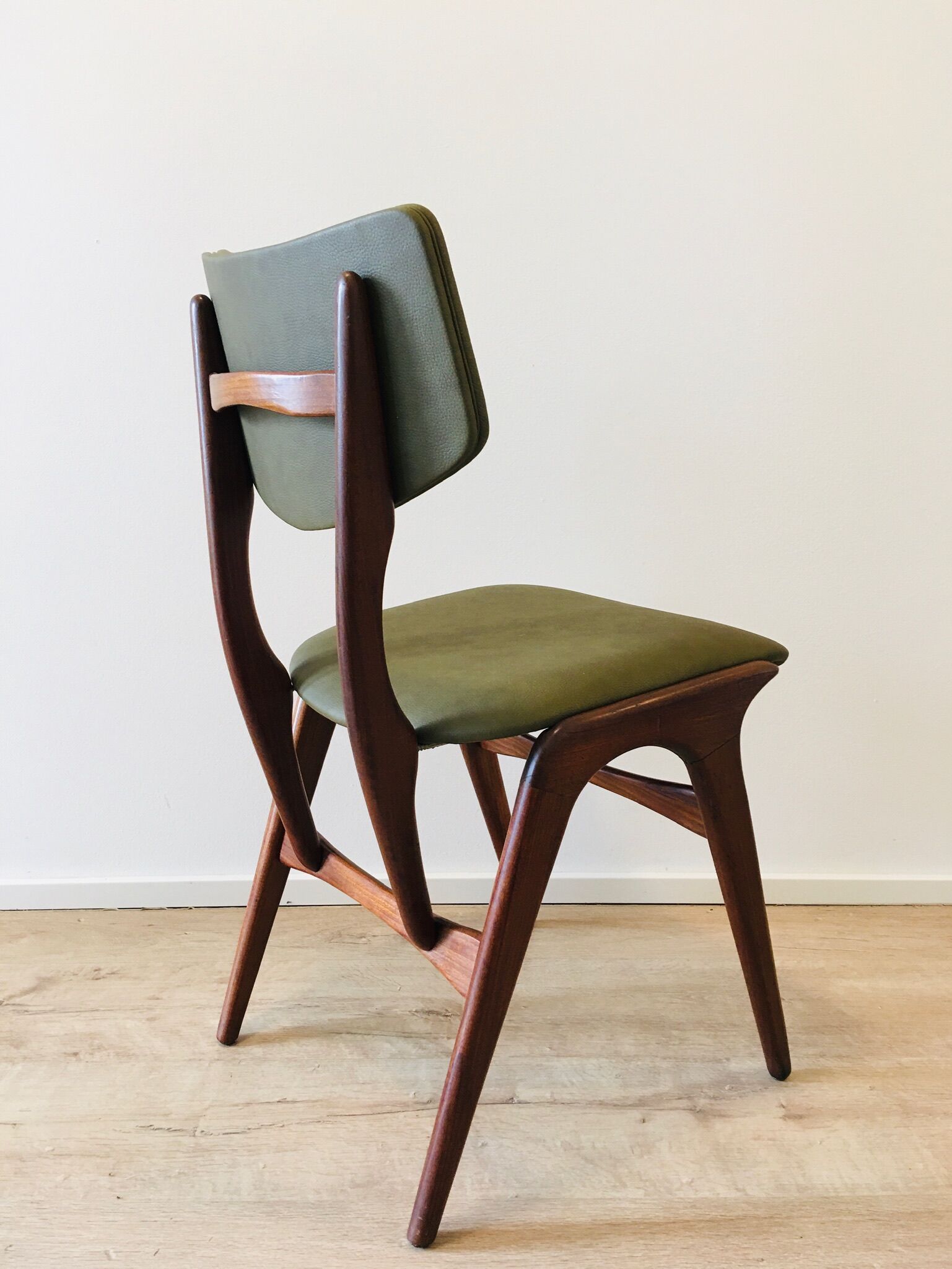 Chaise par Louis van Teeffelen