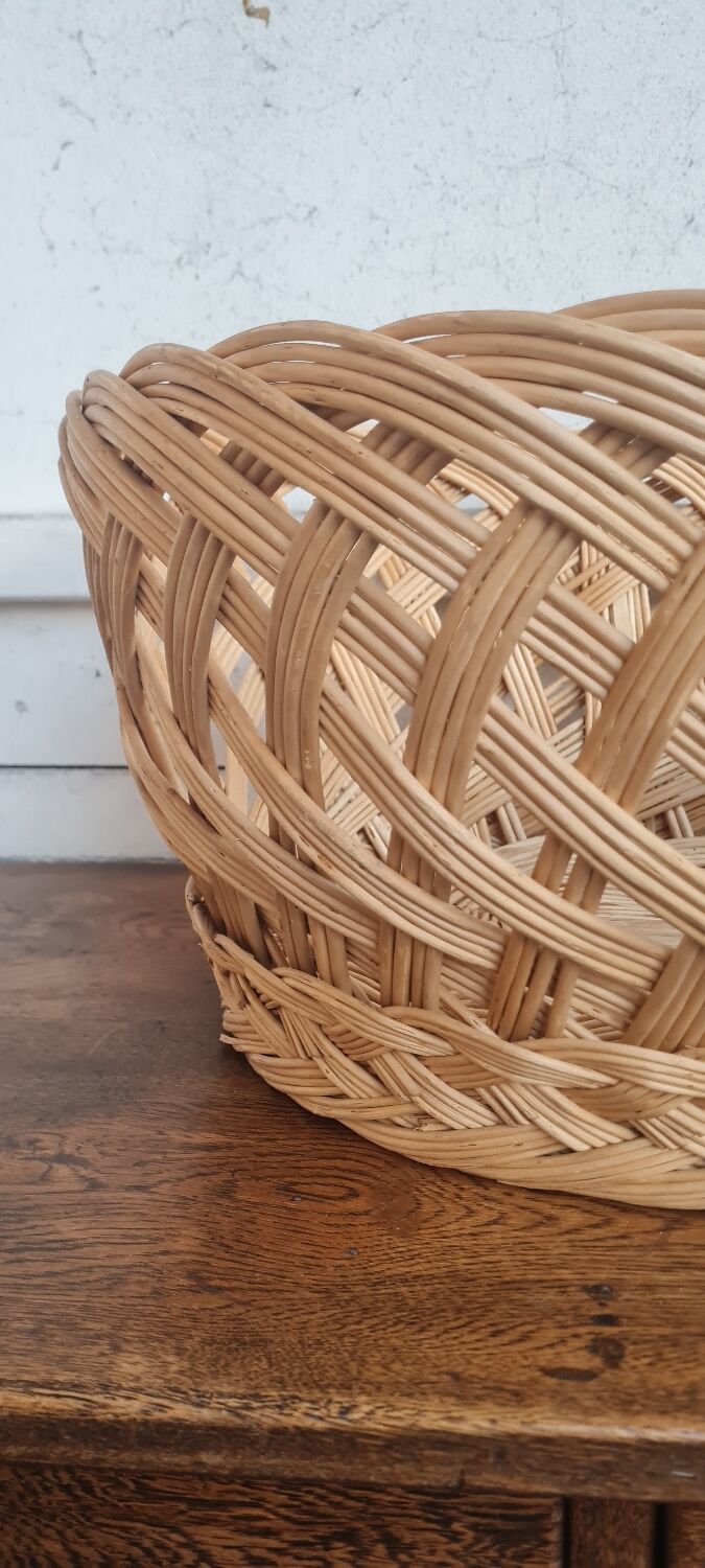 Vintage wicker basket