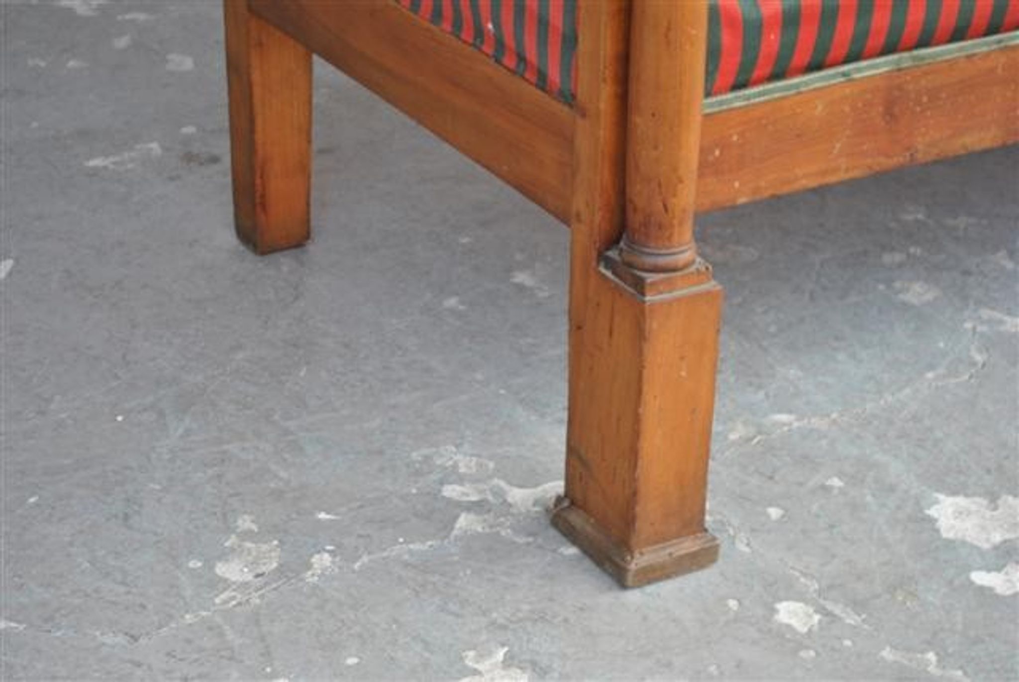 Seat style Empire early 1900s mahogany