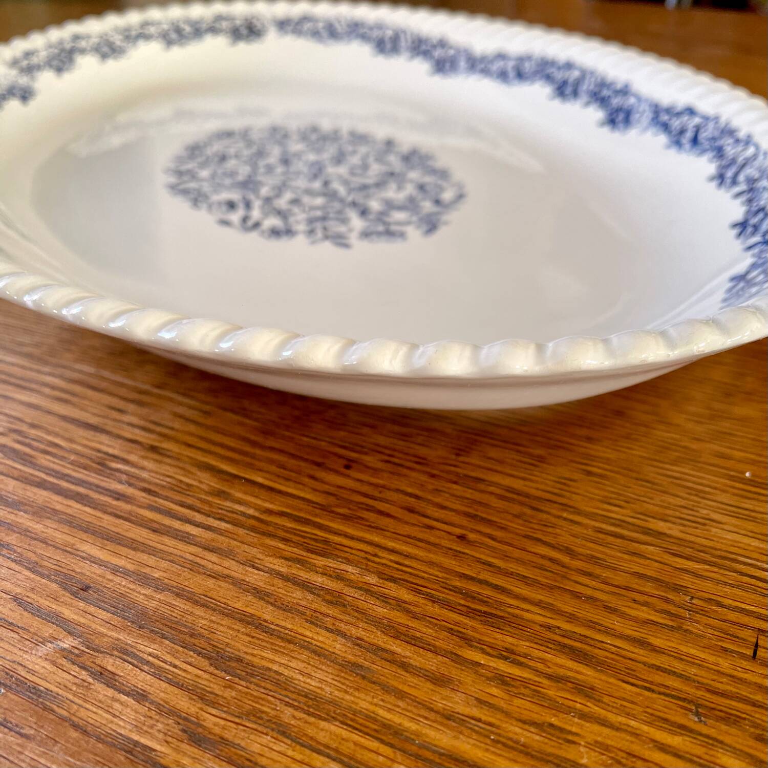 Very large oval dish