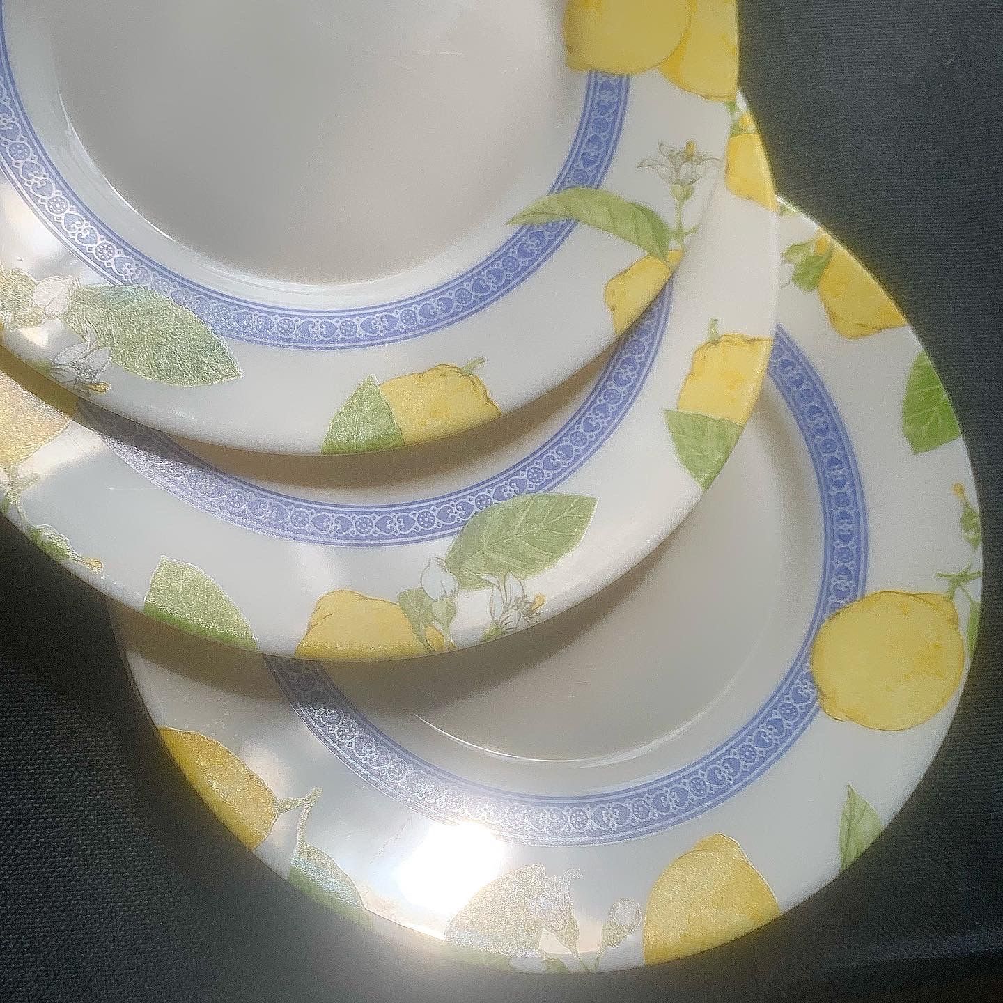 Lot 5 Assiettes Creuses Arcopal Pomme - Vintage Années 70, Verre Opale, Motif Floral, Parfait état