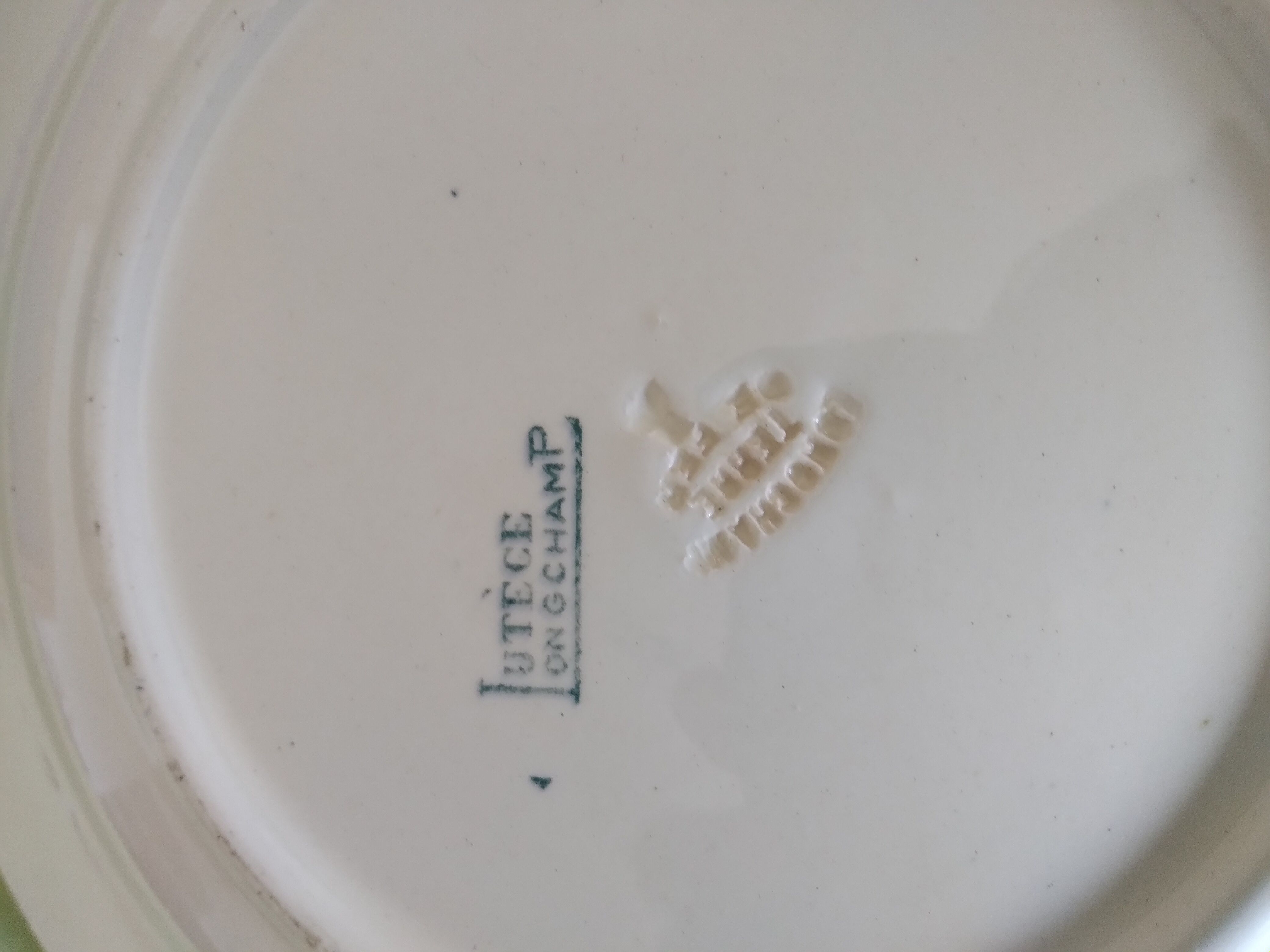 Flat plates Lutèce Longchamp