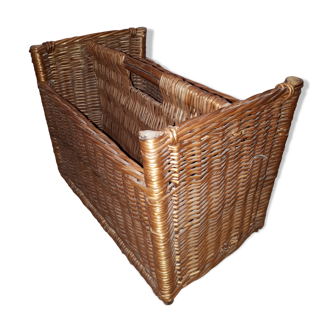 Magazines holder in wicker, 70s