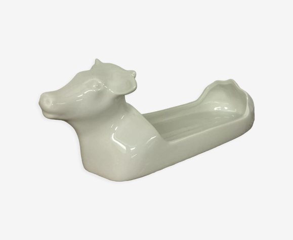 Beurrier en céramique blanche