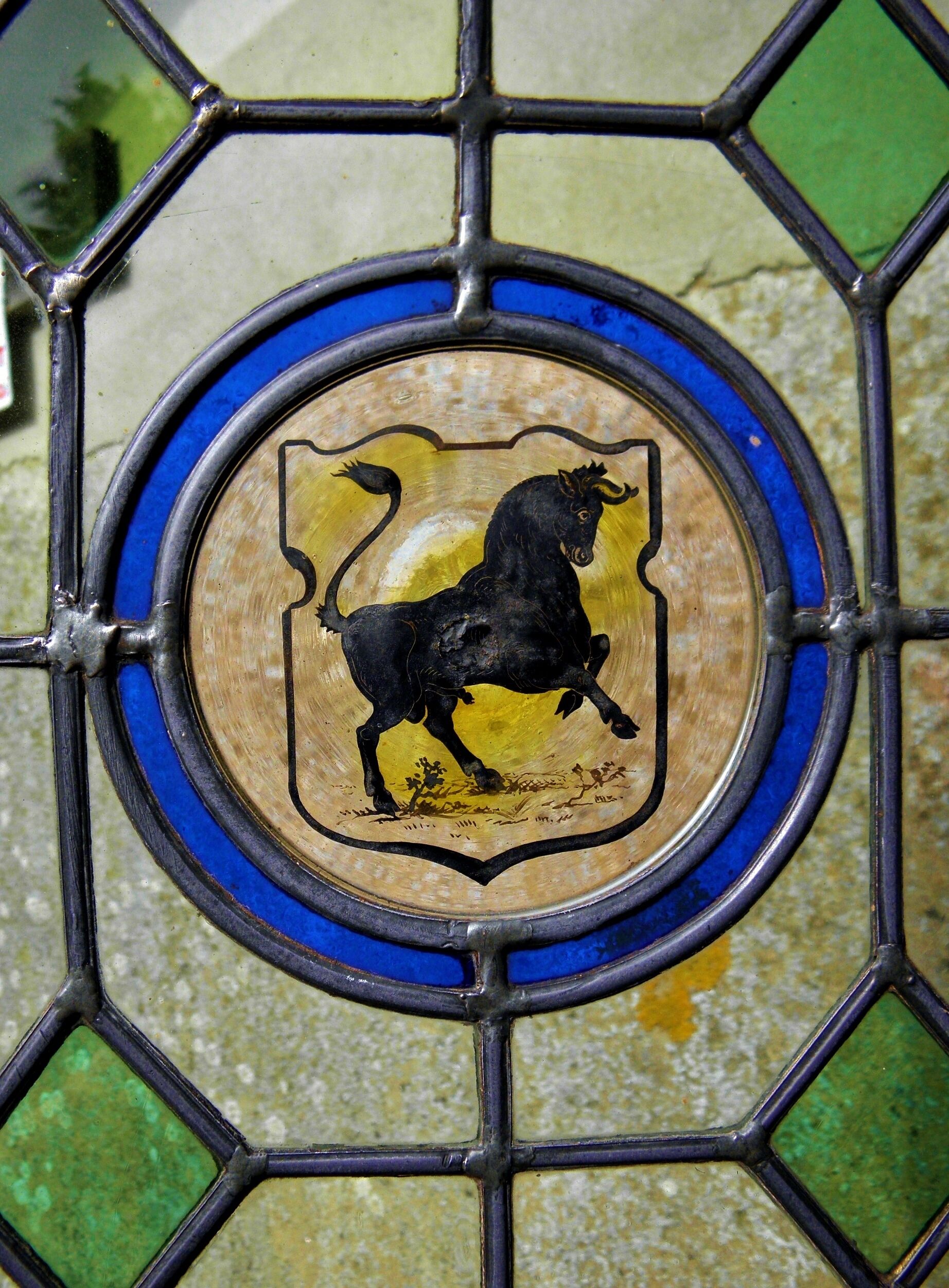 Ensemble de portes et fenêtres à vitraux